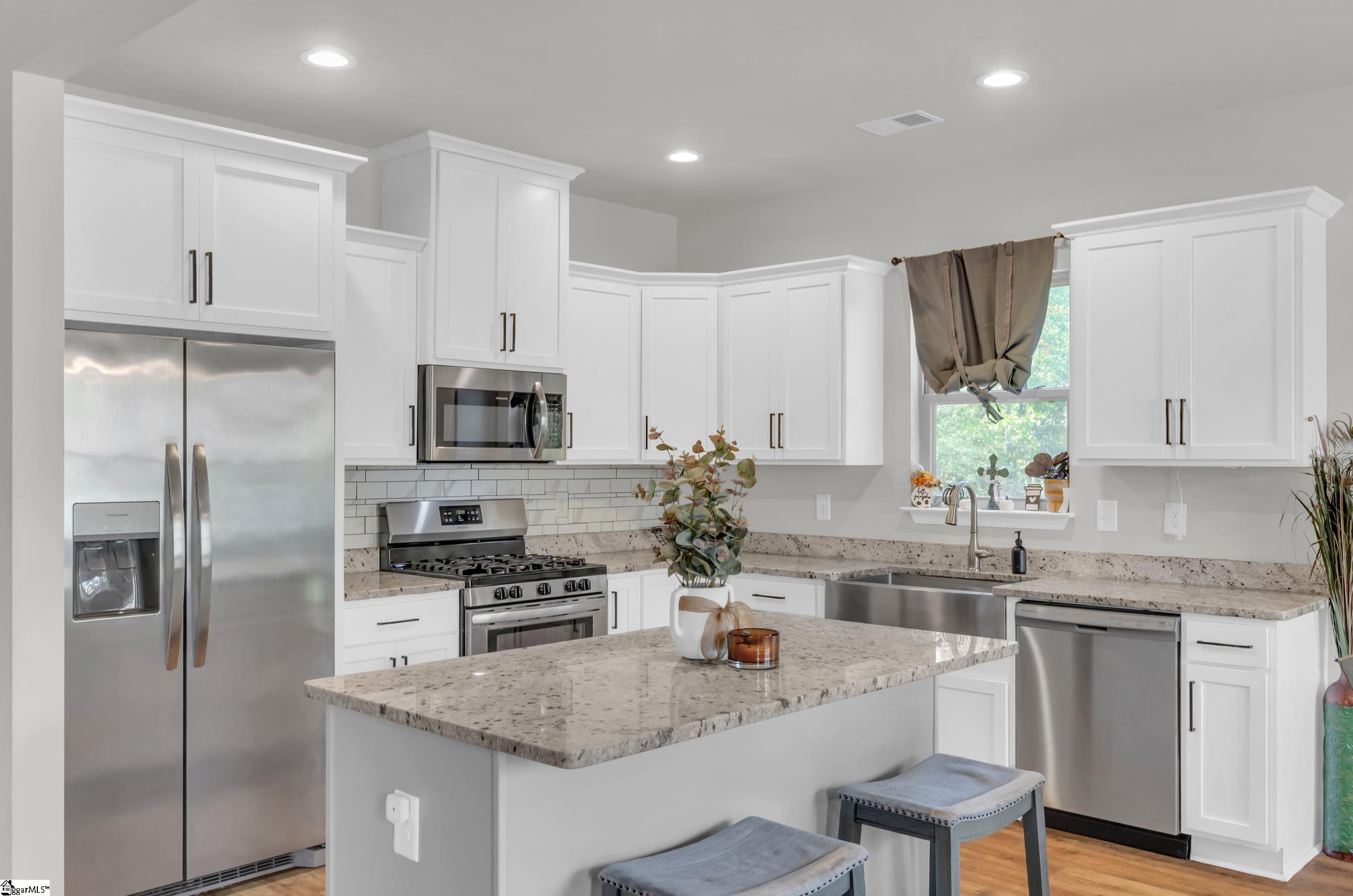 5914 Old Pearman Dairy Road Anderson, SC 29625