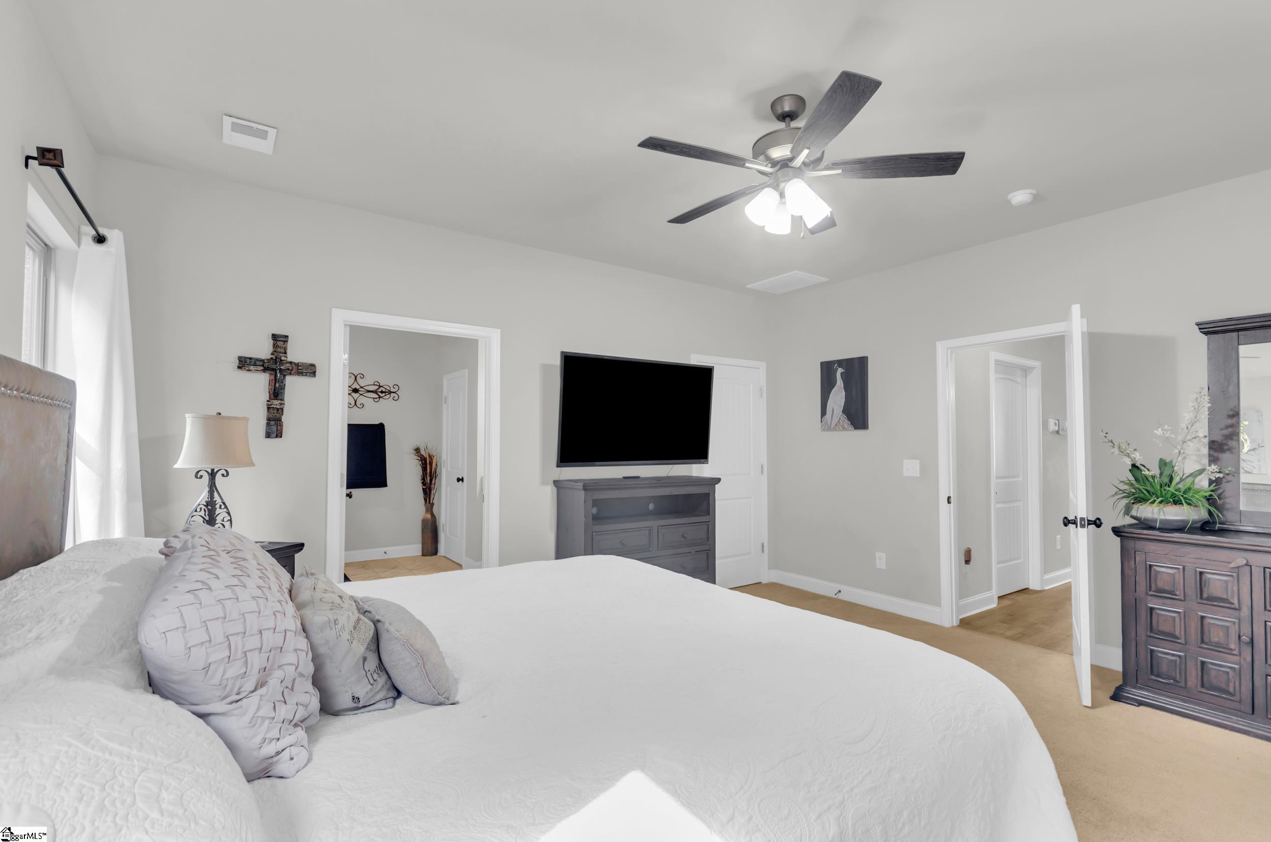 5914 Old Pearman Dairy Road Anderson, SC 29625