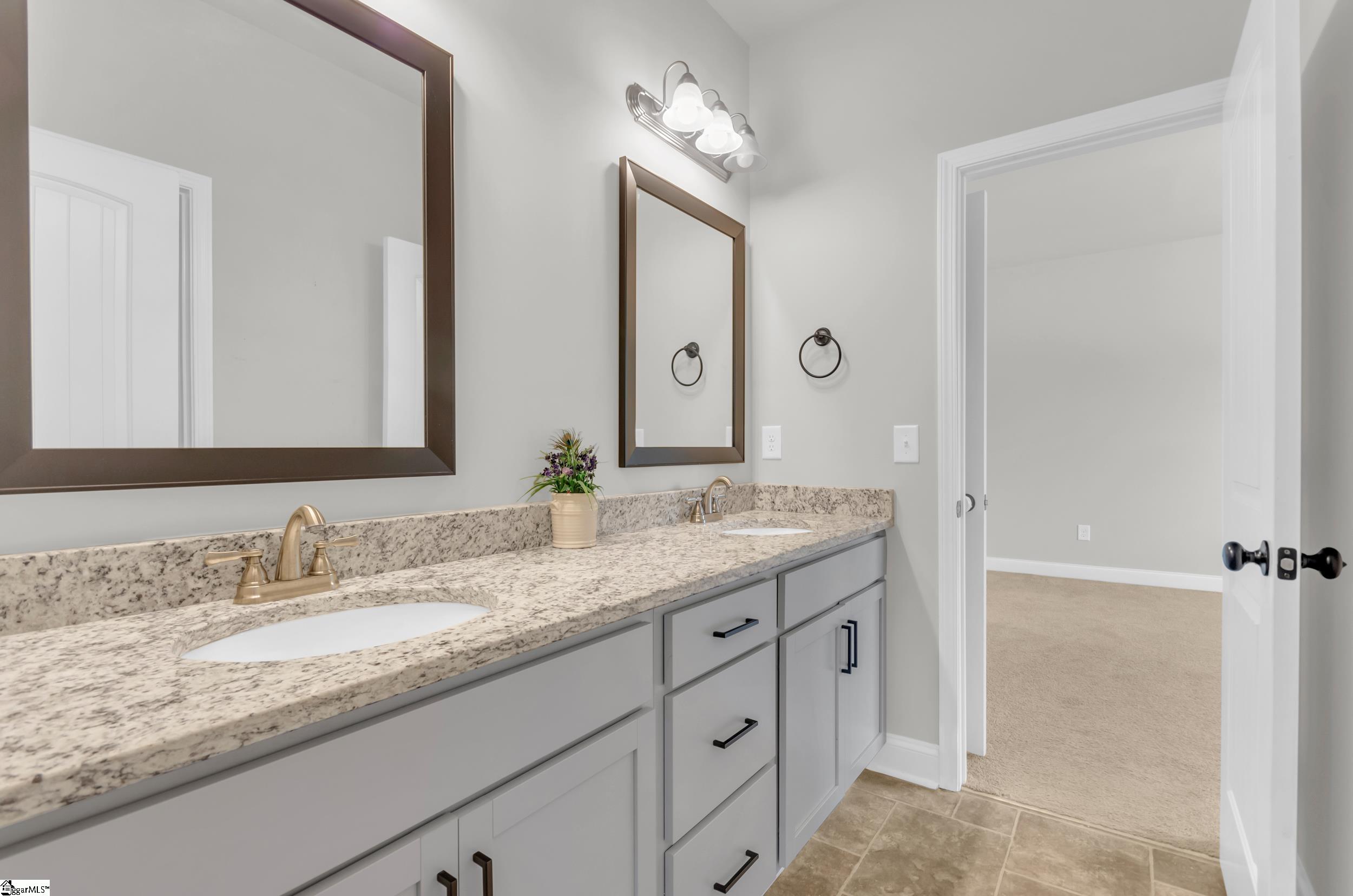 5914 Old Pearman Dairy Road Anderson, SC 29625