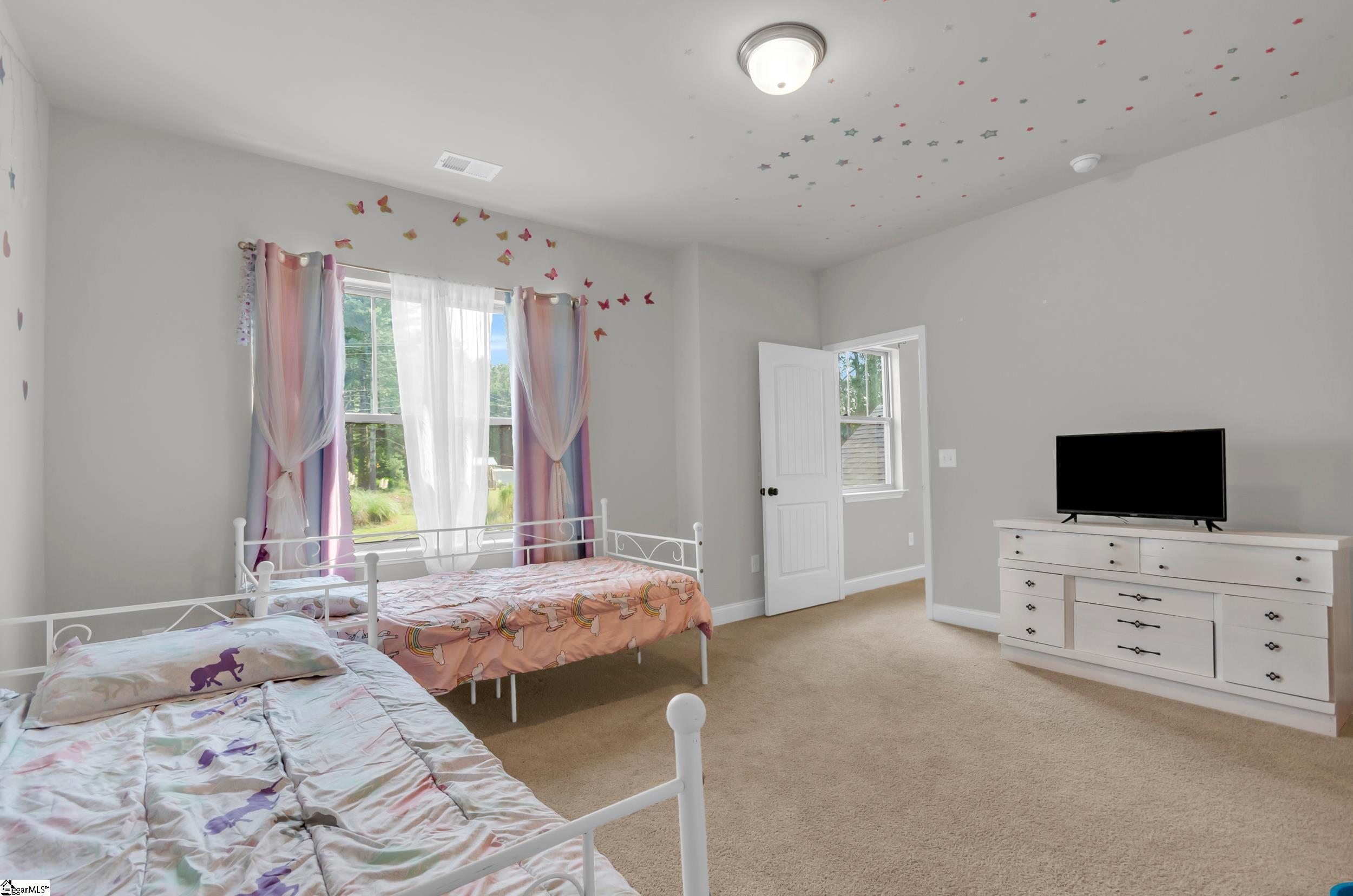 5914 Old Pearman Dairy Road Anderson, SC 29625