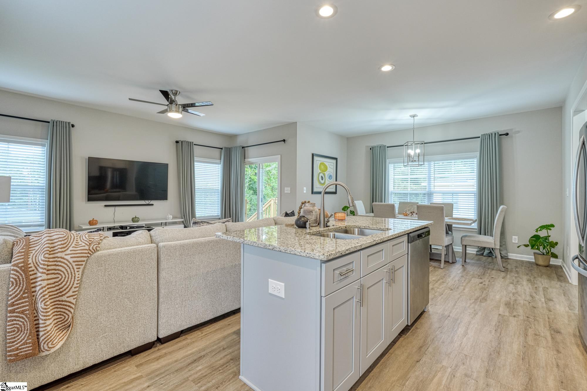 207 High Street Spartanburg, SC 29306