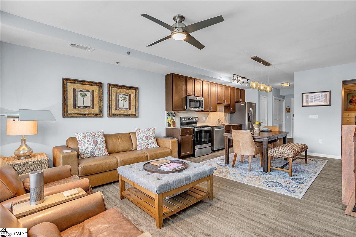 100 E Washington Street UNIT Unit 52 Greenville, SC 29601