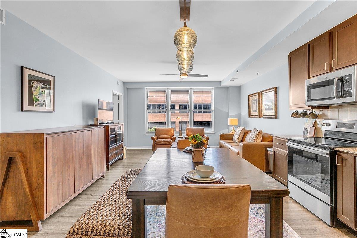 100 E Washington Street UNIT Unit 52 Greenville, SC 29601