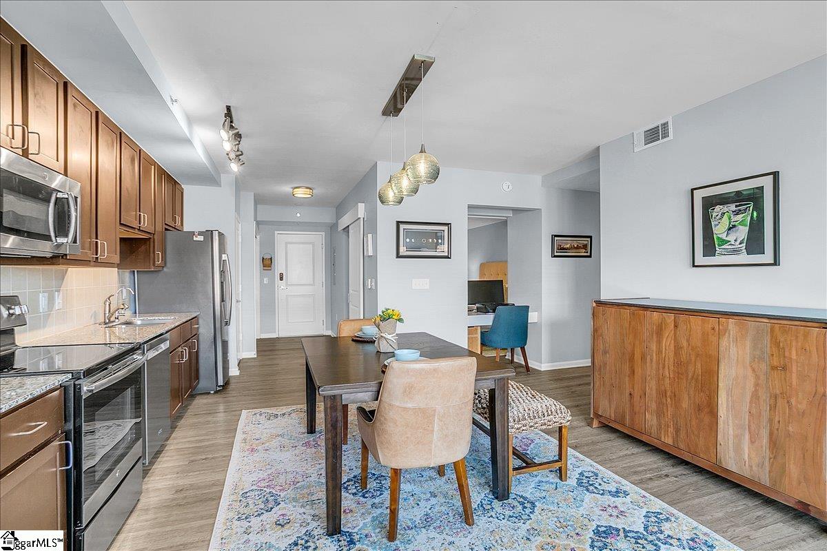 100 E Washington Street UNIT Unit 52 Greenville, SC 29601