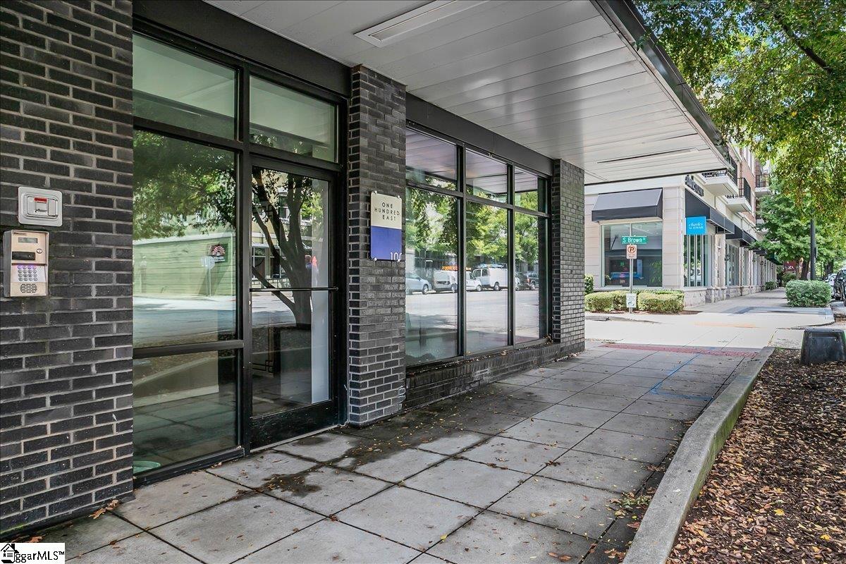 100 E Washington Street UNIT Unit 52 Greenville, SC 29601