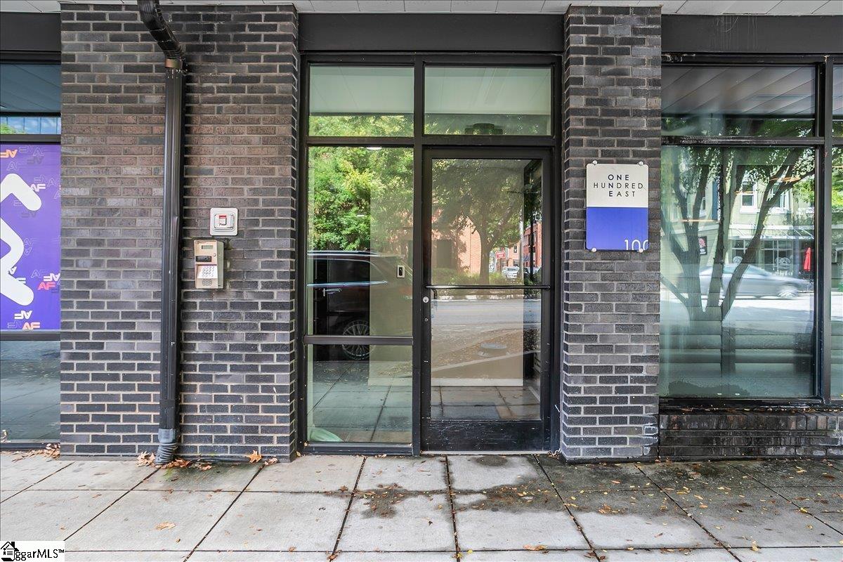 100 E Washington Street UNIT Unit 52 Greenville, SC 29601