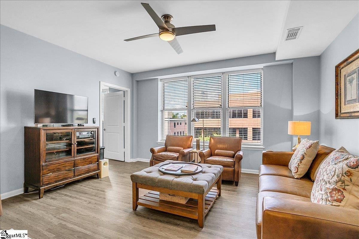 100 E Washington Street UNIT Unit 52 Greenville, SC 29601