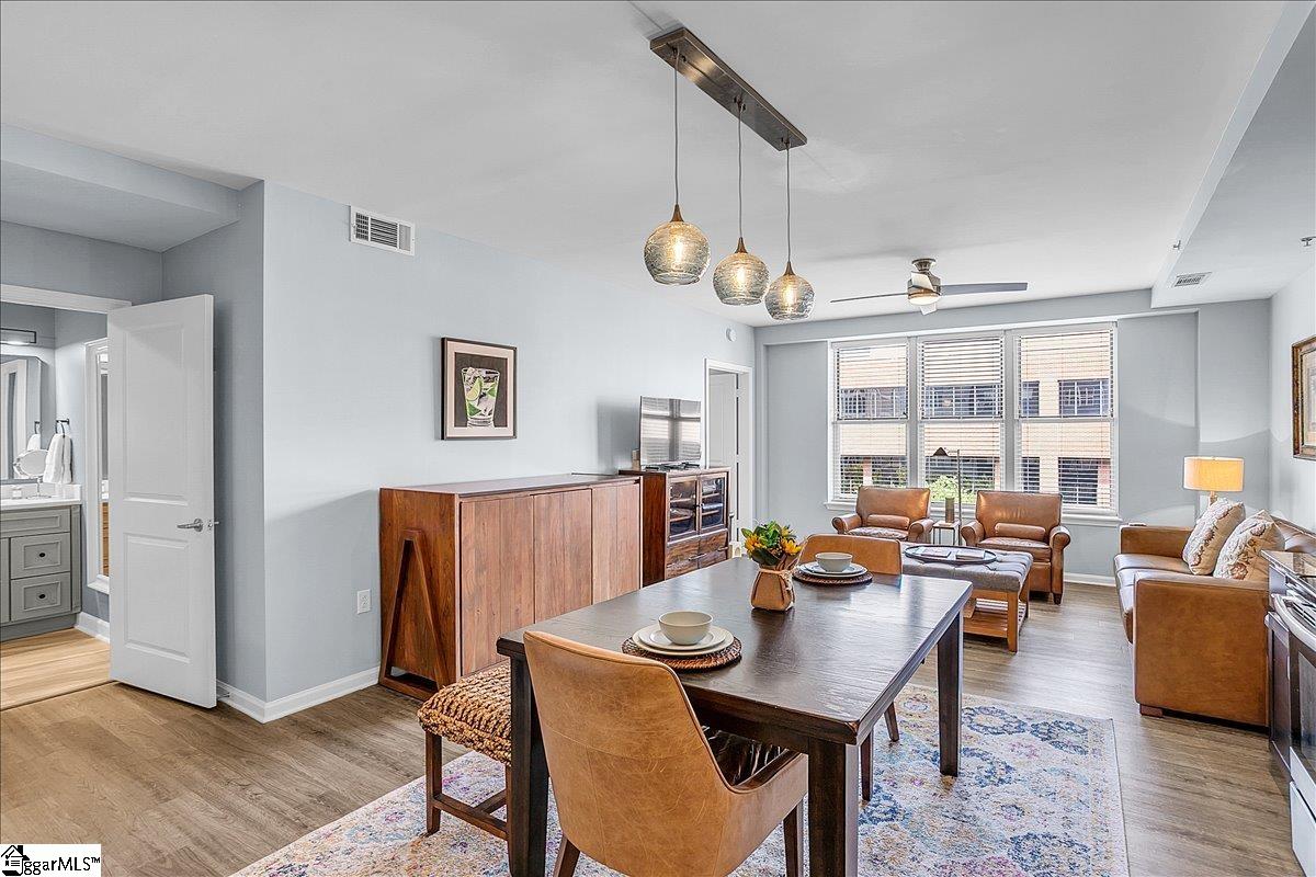 100 E Washington Street UNIT Unit 52 Greenville, SC 29601
