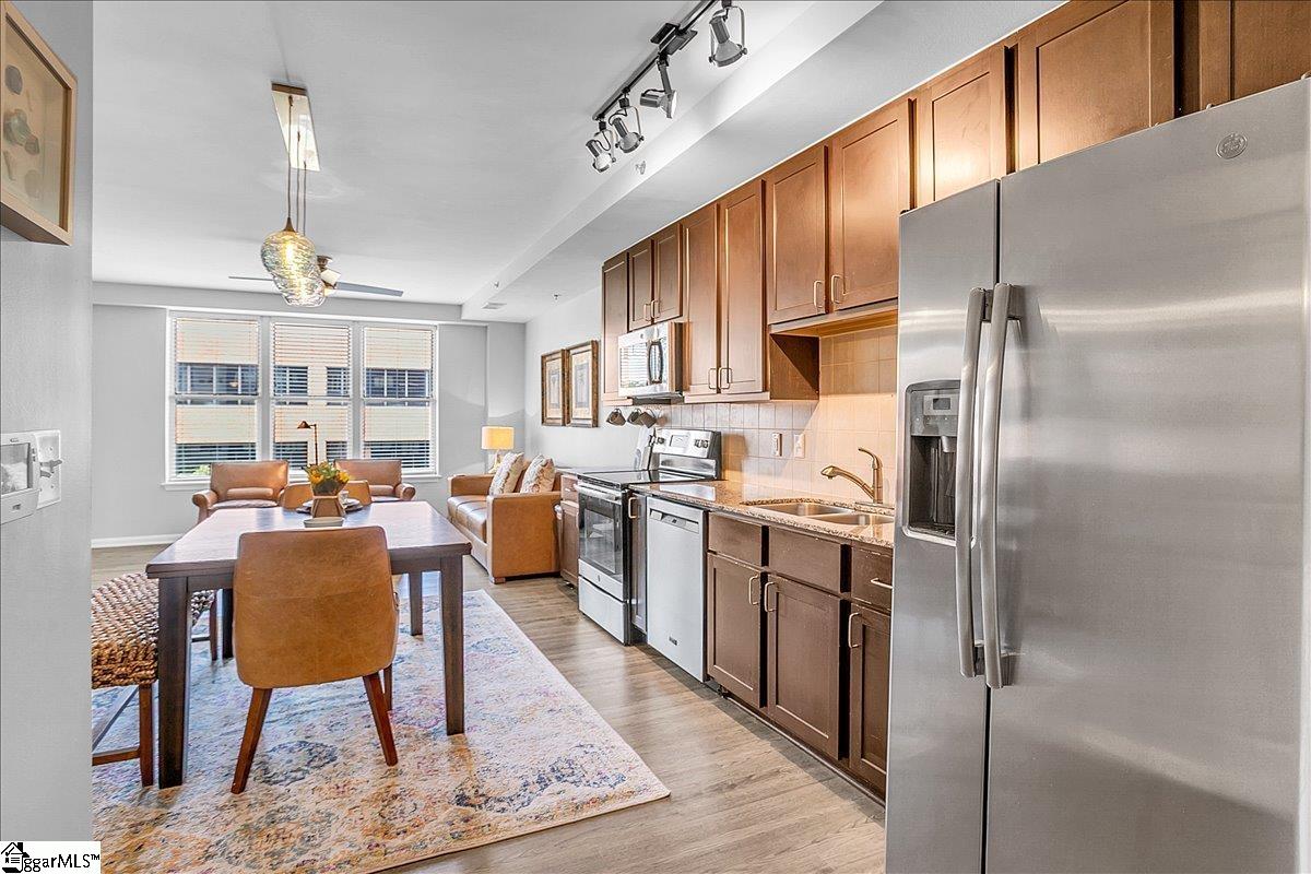 100 E Washington Street UNIT Unit 52 Greenville, SC 29601