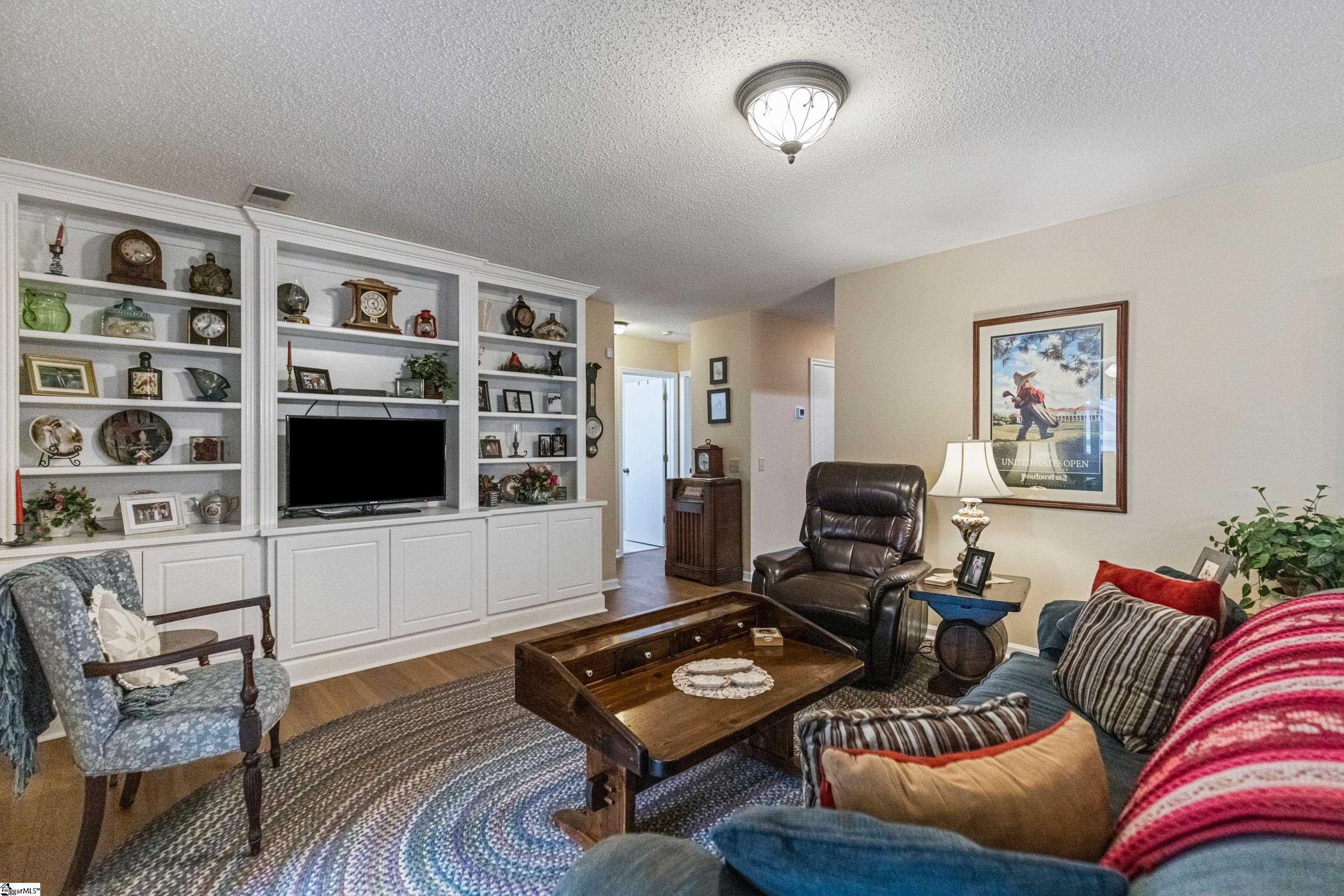 213 Creek Forest Drive Greenville, SC 29615