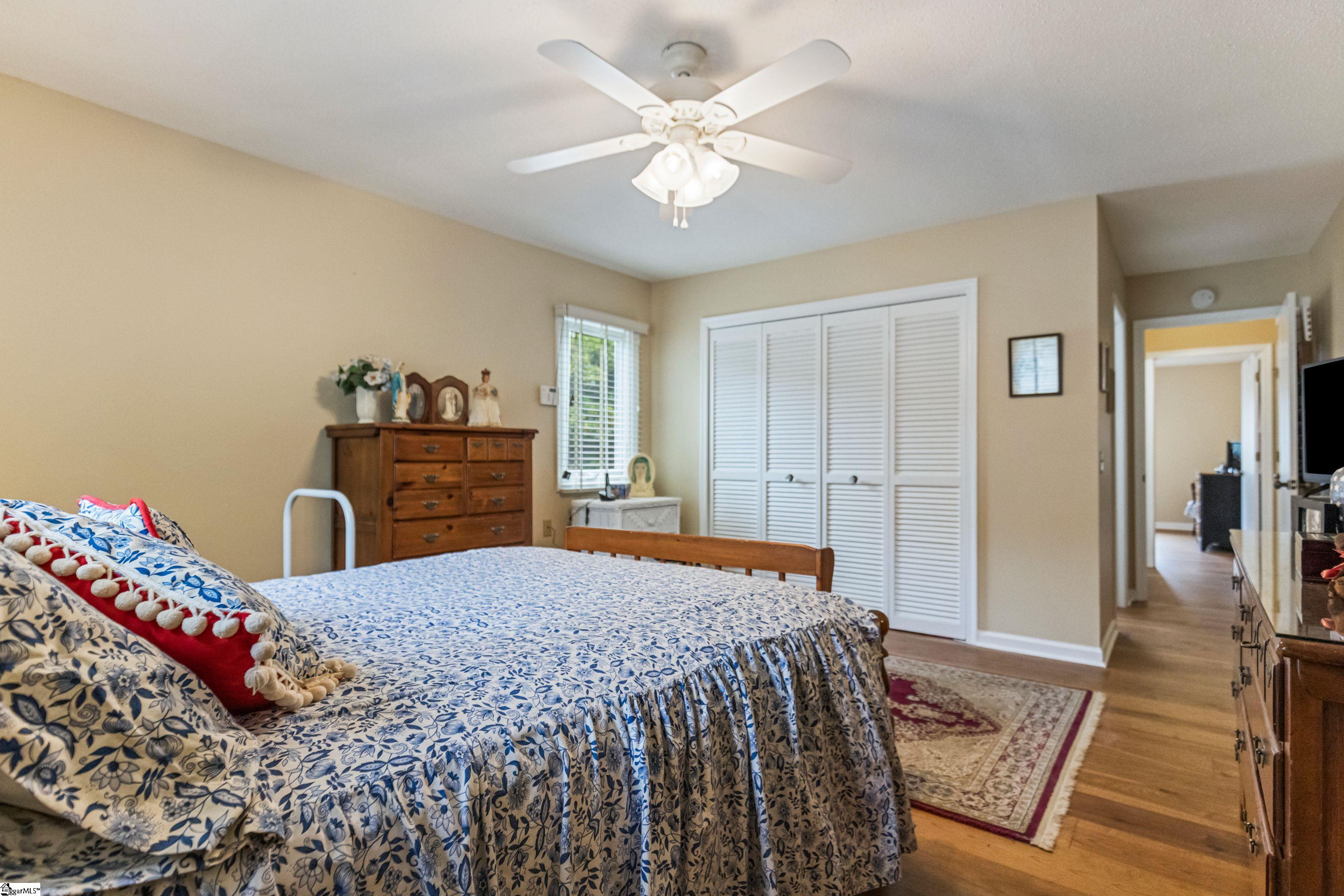 213 Creek Forest Drive Greenville, SC 29615