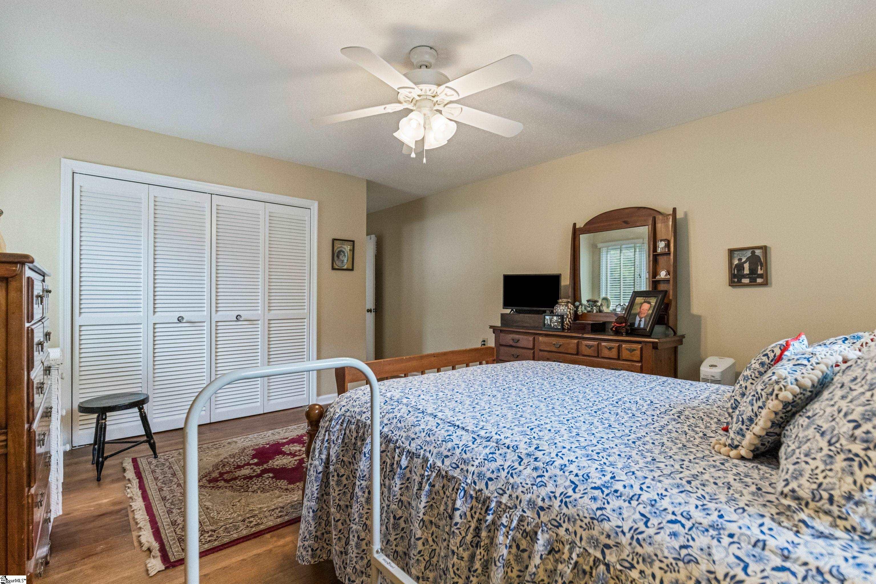 213 Creek Forest Drive Greenville, SC 29615