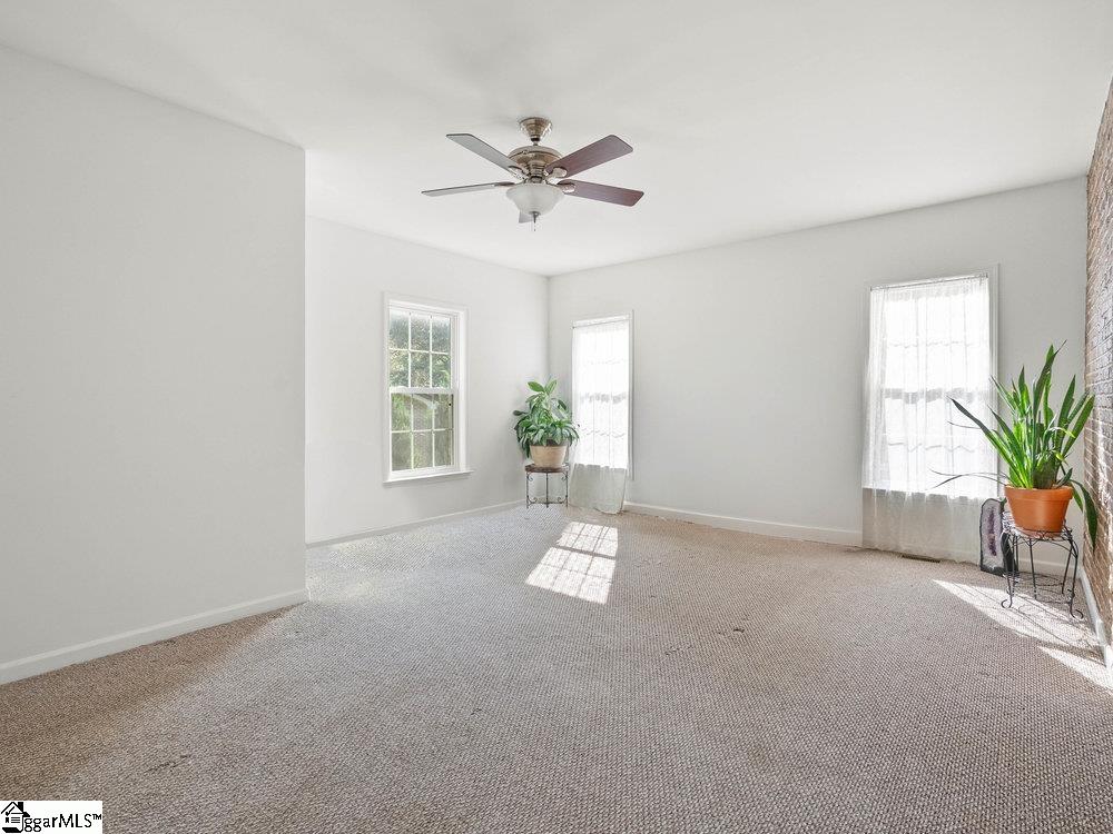604 Gray Fox Square Taylors, SC 29687