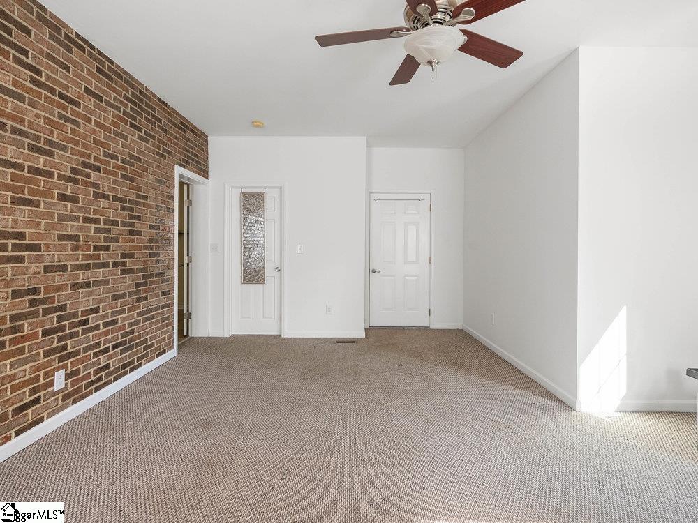 604 Gray Fox Square Taylors, SC 29687