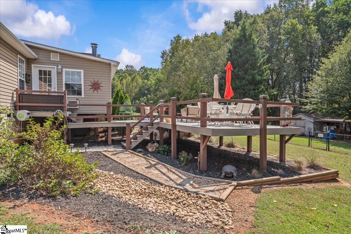 236 Summer Lady Lane Boiling Springs, SC 29316