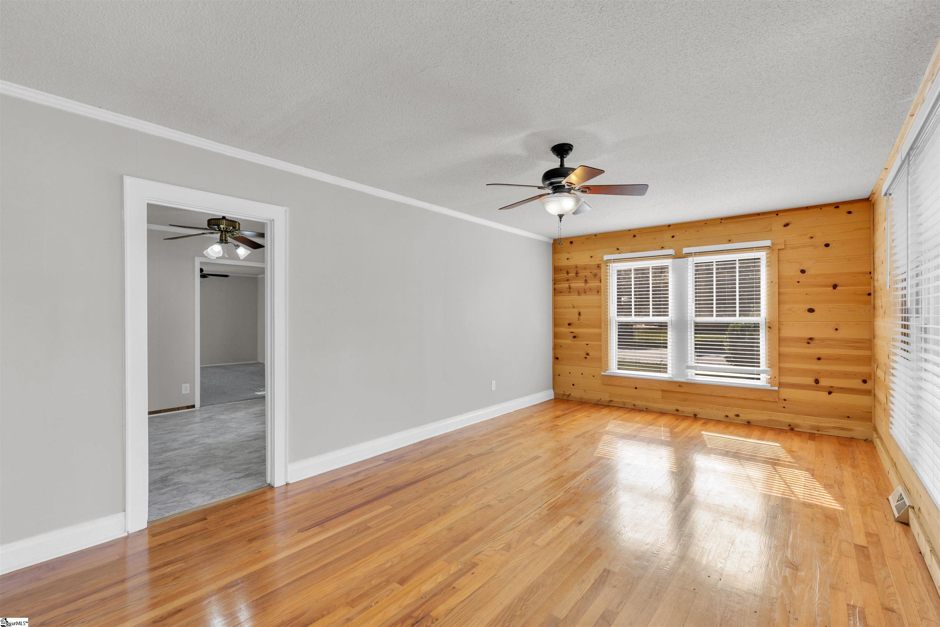 2602 Whitehall Avenue Anderson, SC 29621