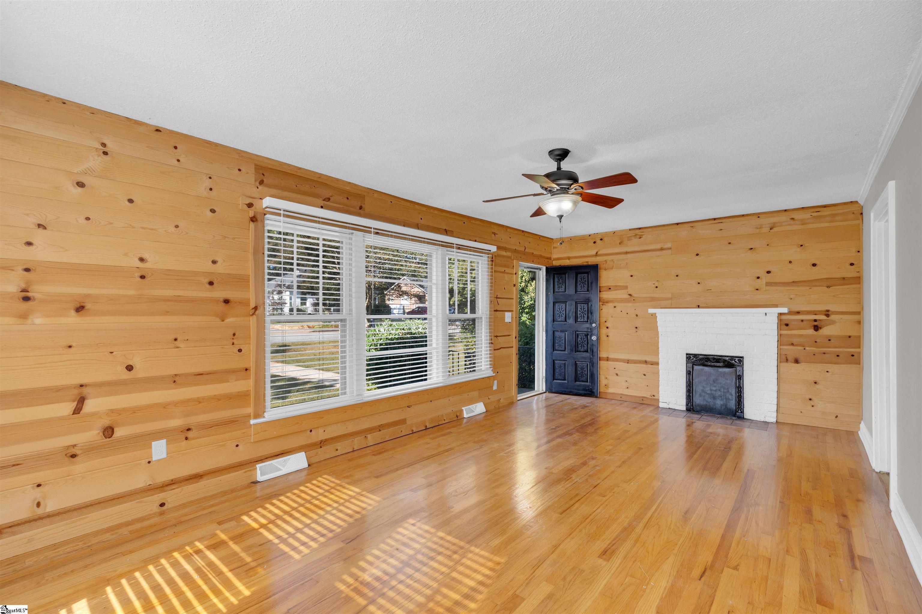 2602 Whitehall Avenue Anderson, SC 29621