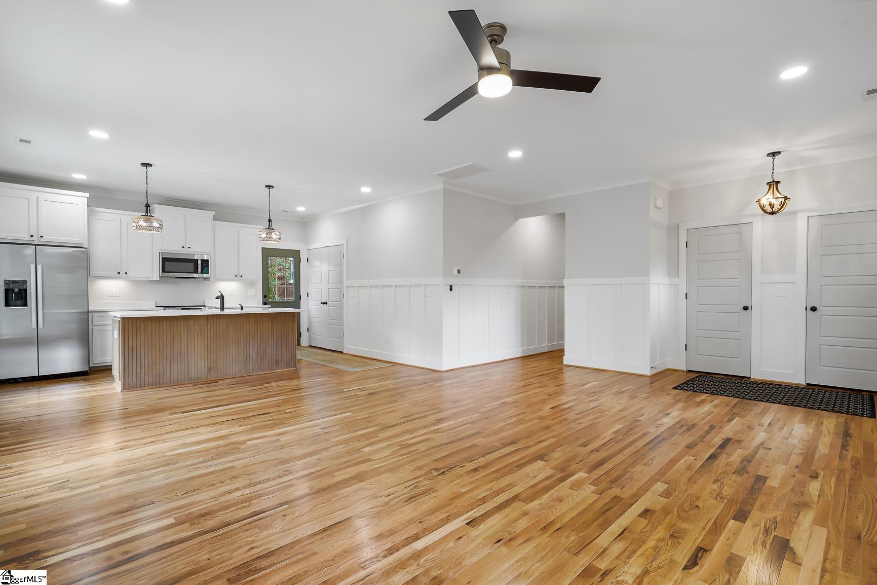 504 E Main Street Pendelton, SC 29670