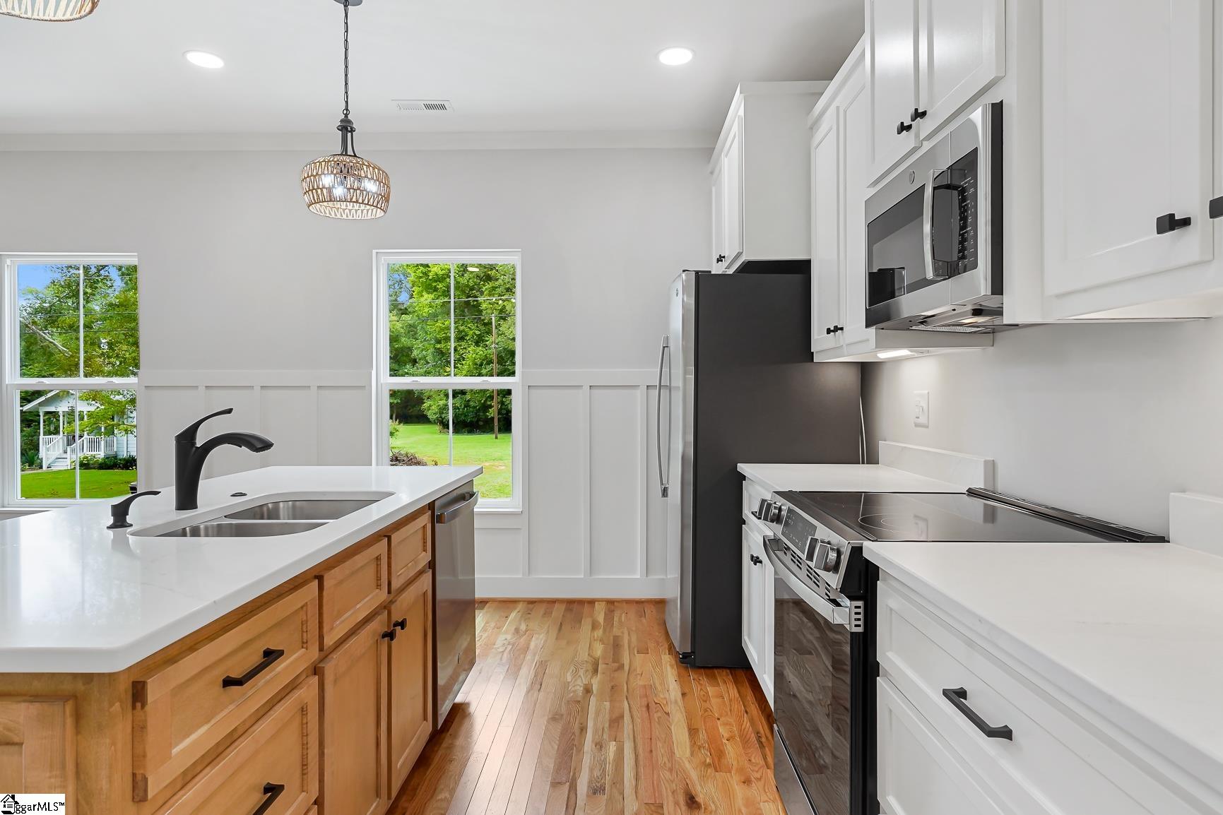 504 E Main Street Pendelton, SC 29670