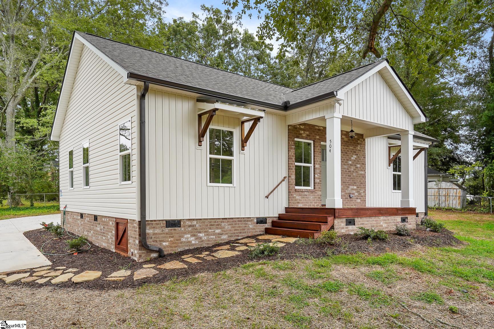 504 E Main Street Pendelton, SC 29670