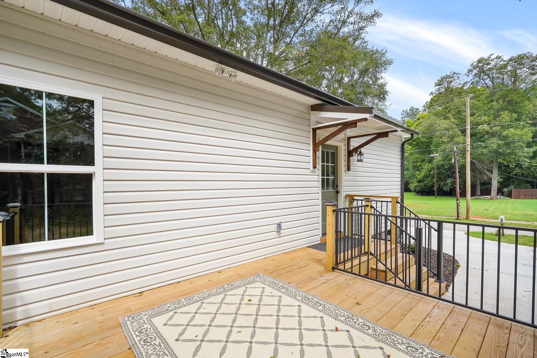 504 E Main Street Pendelton, SC 29670