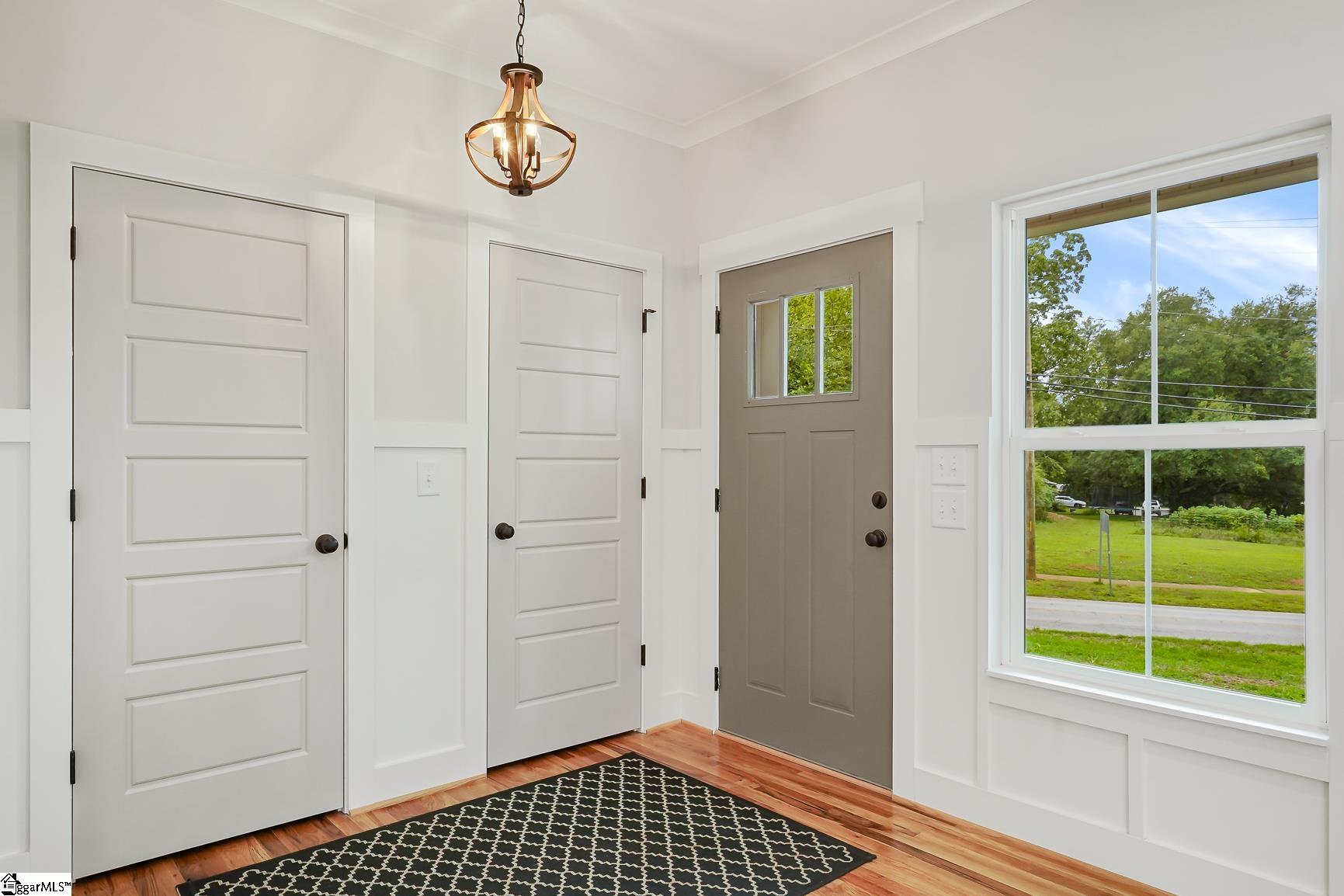 504 E Main Street Pendelton, SC 29670