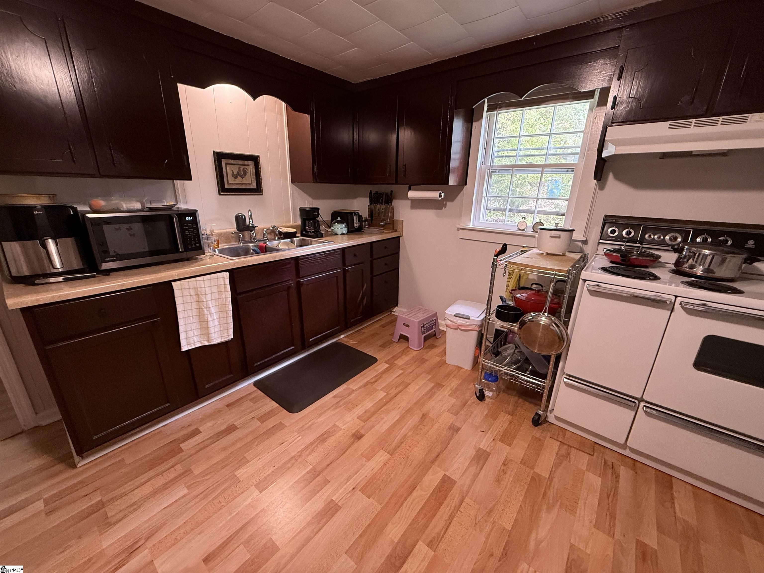 120 Russell Street Laurens, SC 29360