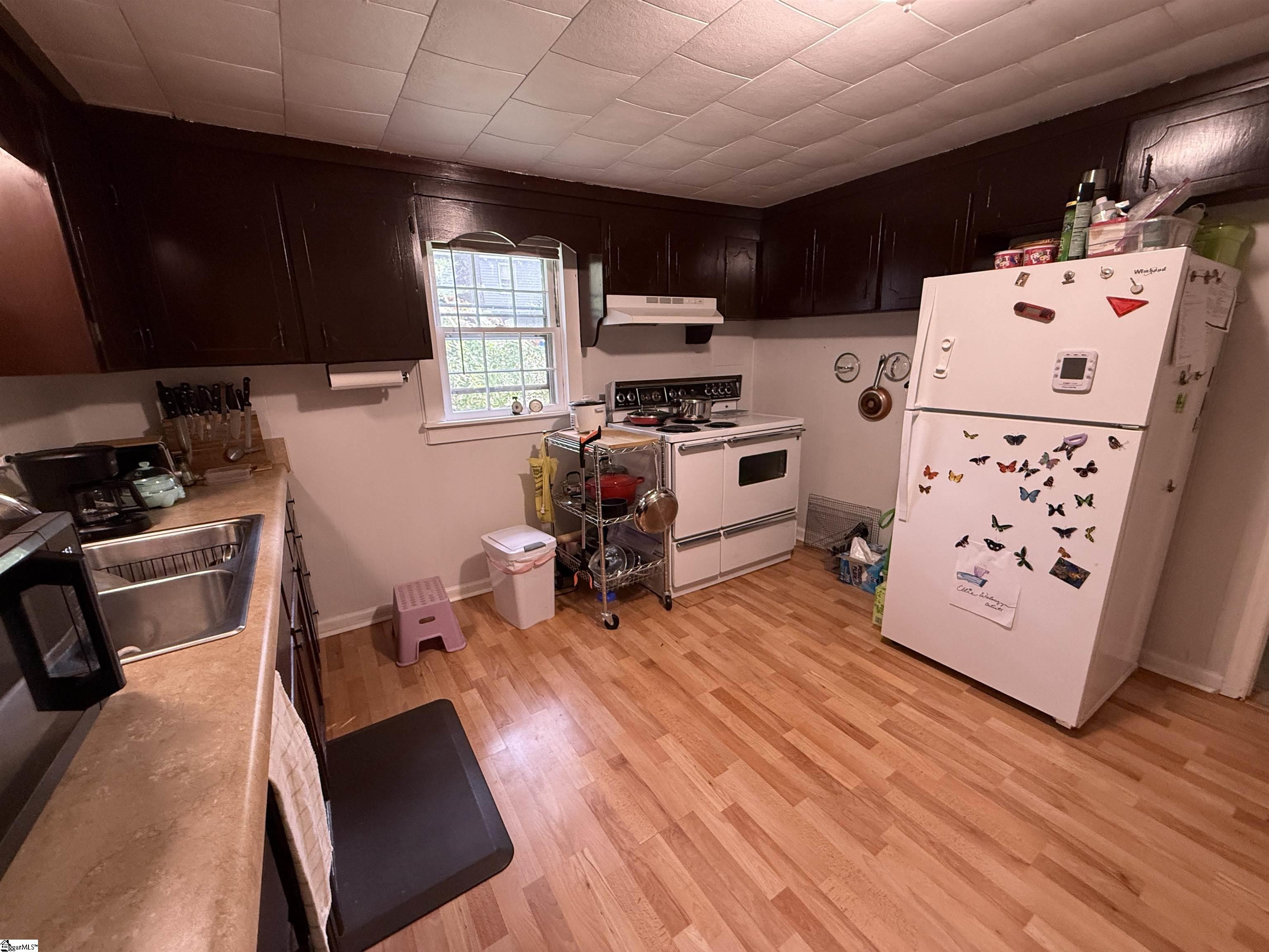 120 Russell Street Laurens, SC 29360