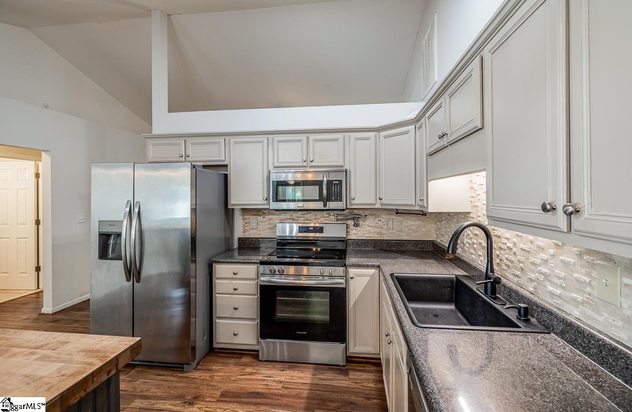 25 Natalie Court Greer, SC 29651