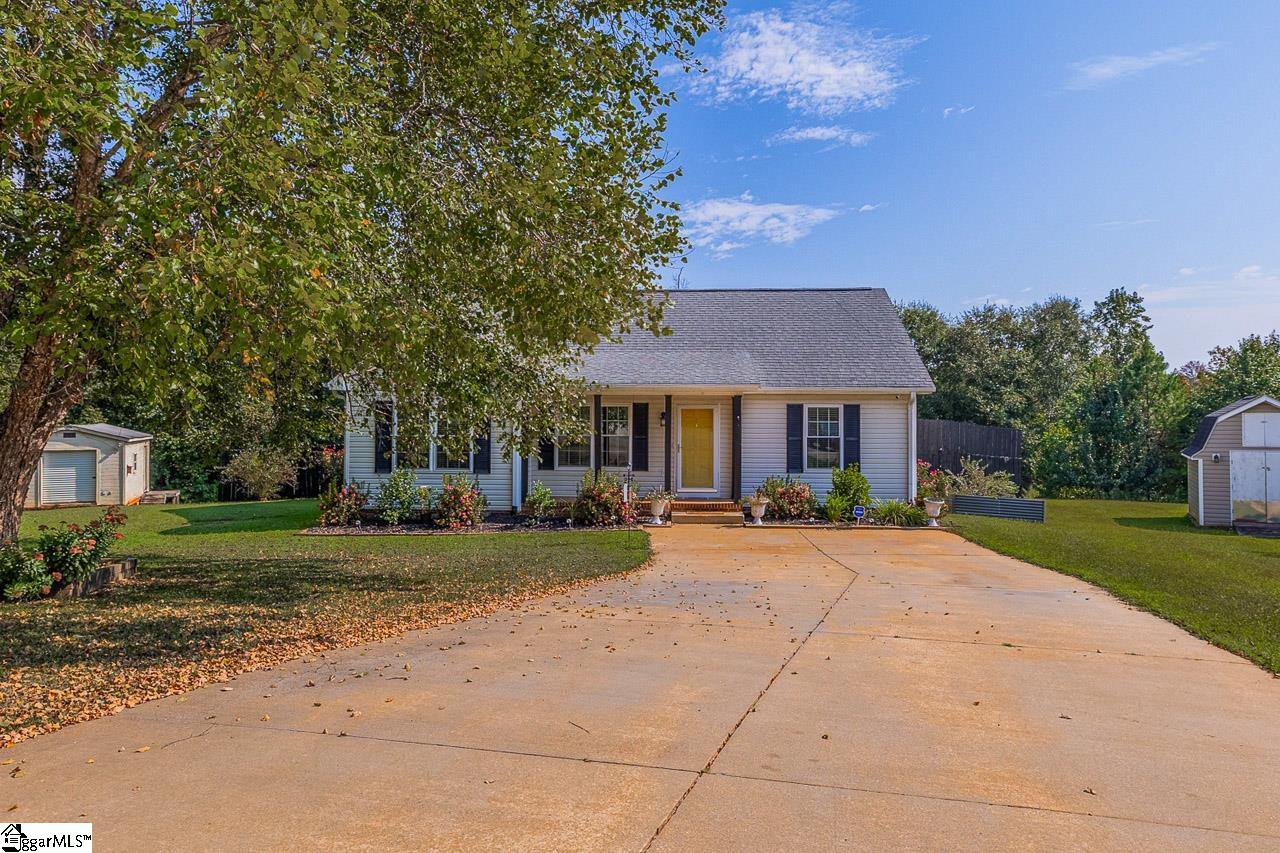25 Natalie Court Greer, SC 29651