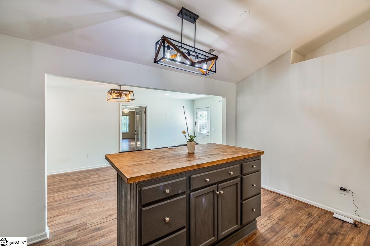 25 Natalie Court Greer, SC 29651