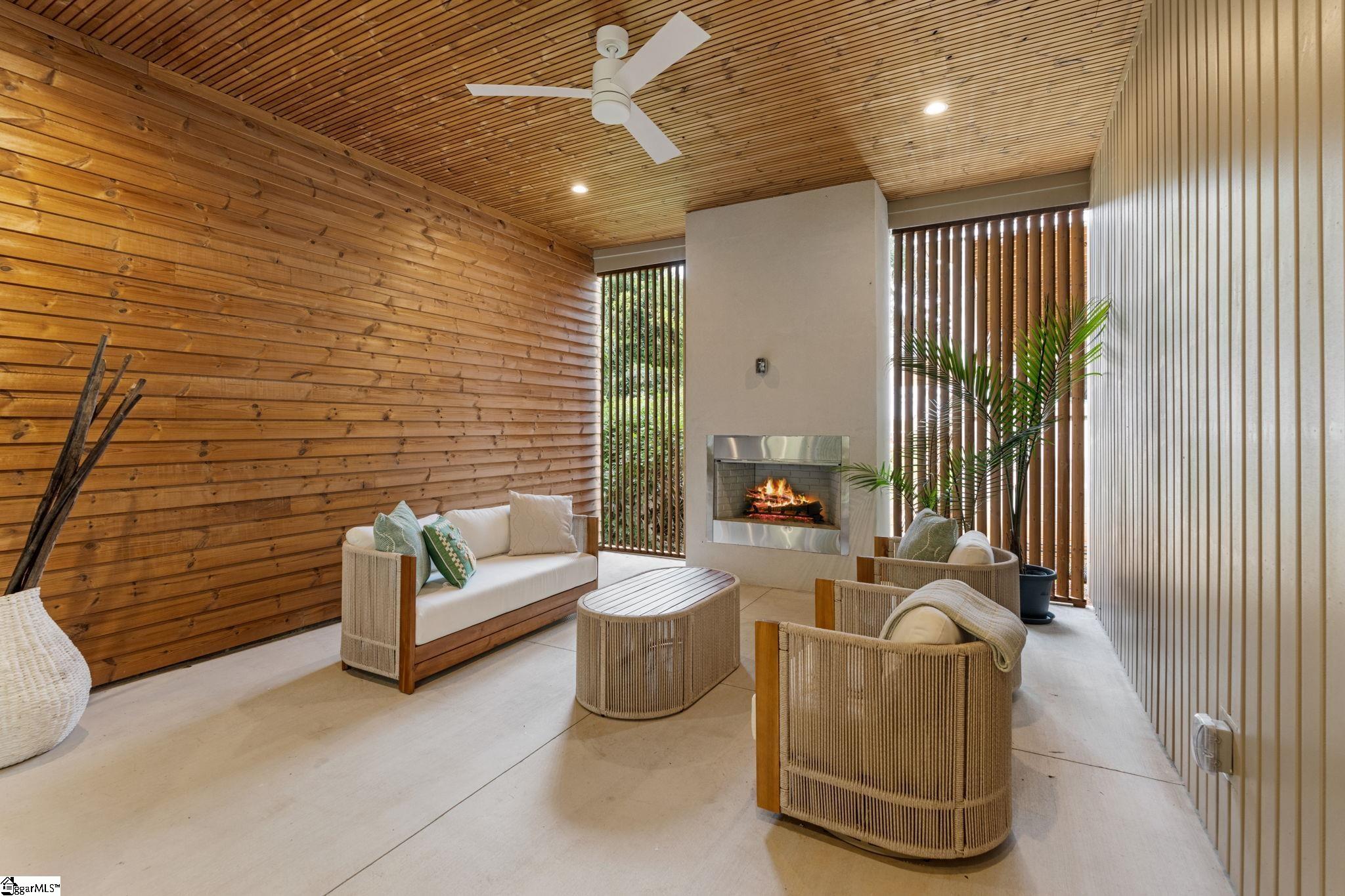 439 Summit Drive Greenville, SC 29609