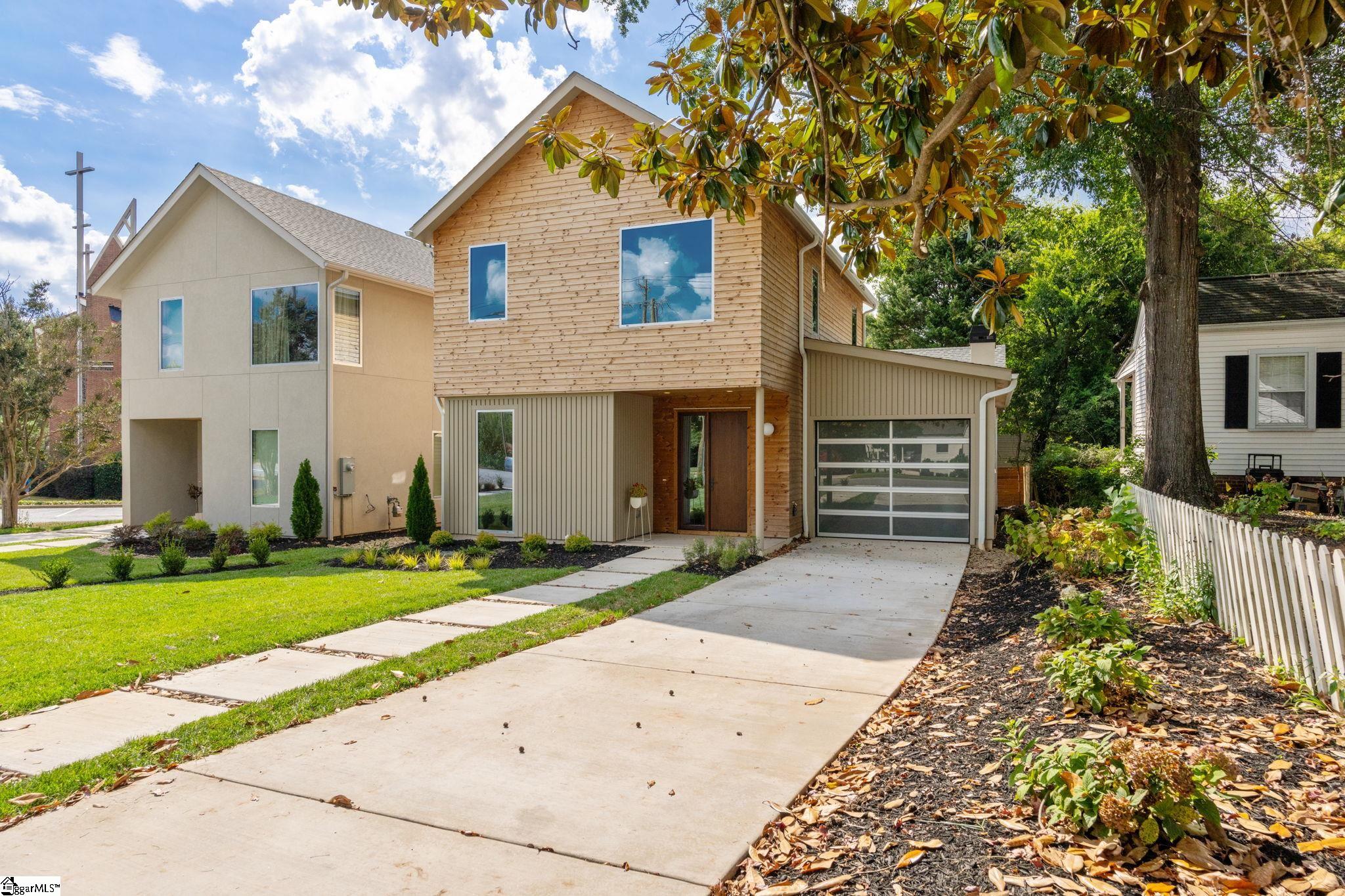 439 Summit Drive Greenville, SC 29609