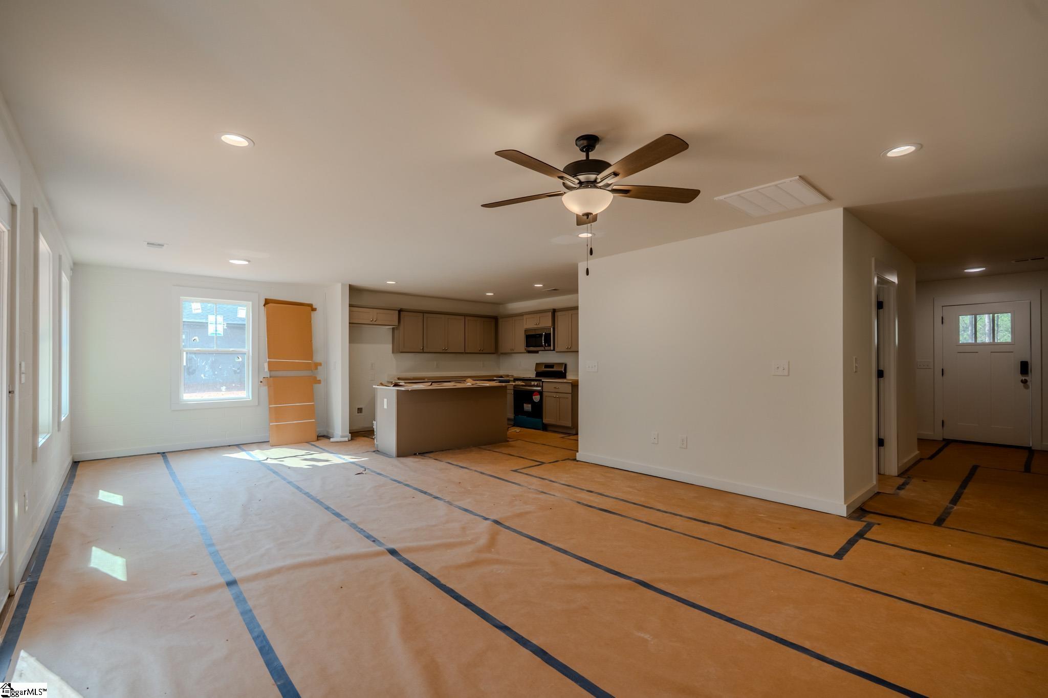426 N Palmetto Street Liberty, SC 29657