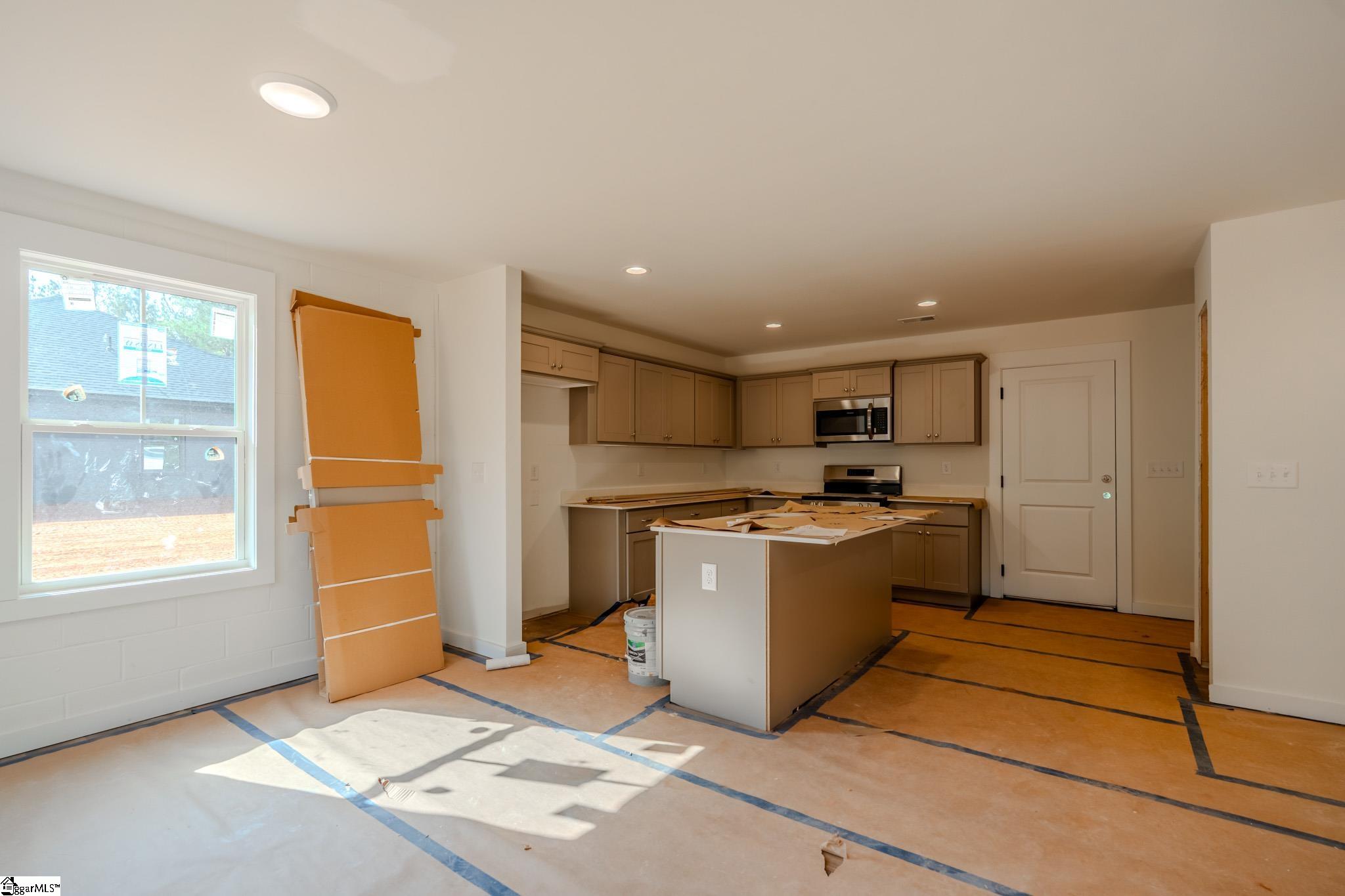 426 N Palmetto Street Liberty, SC 29657