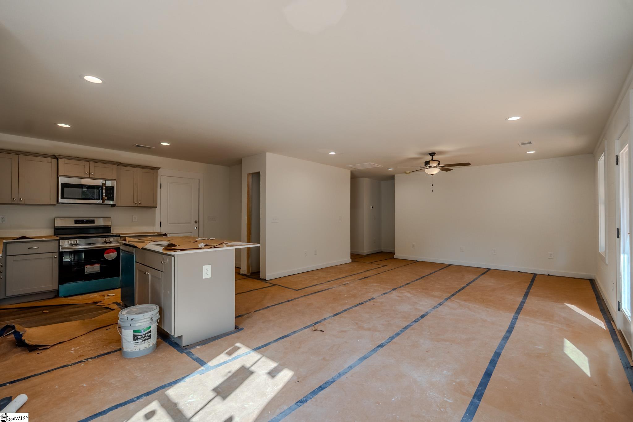426 N Palmetto Street Liberty, SC 29657