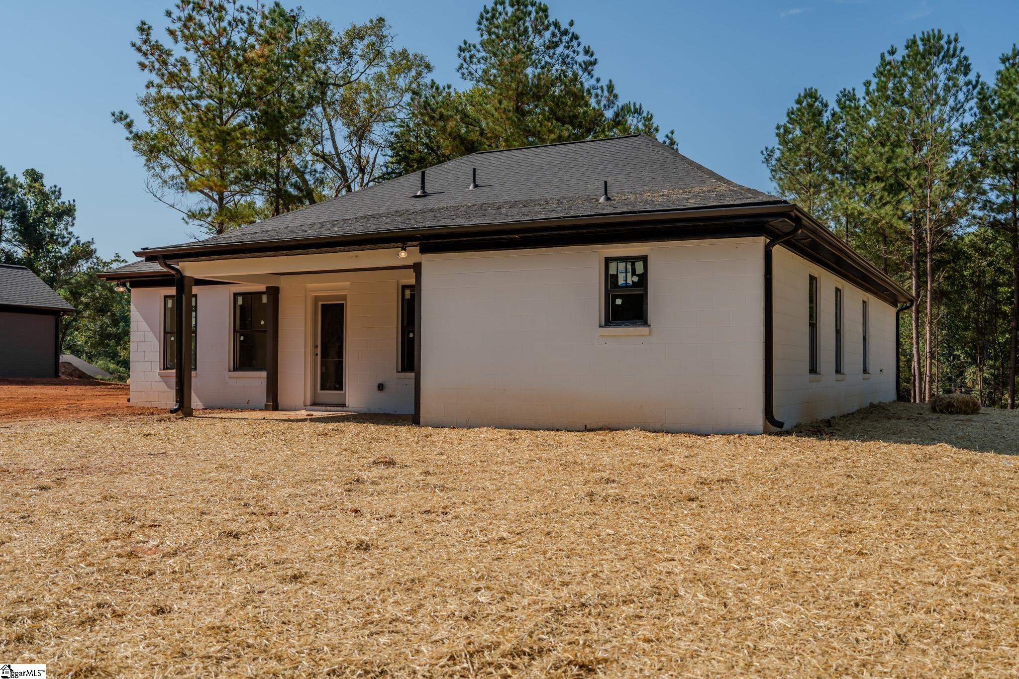 426 N Palmetto Street Liberty, SC 29657