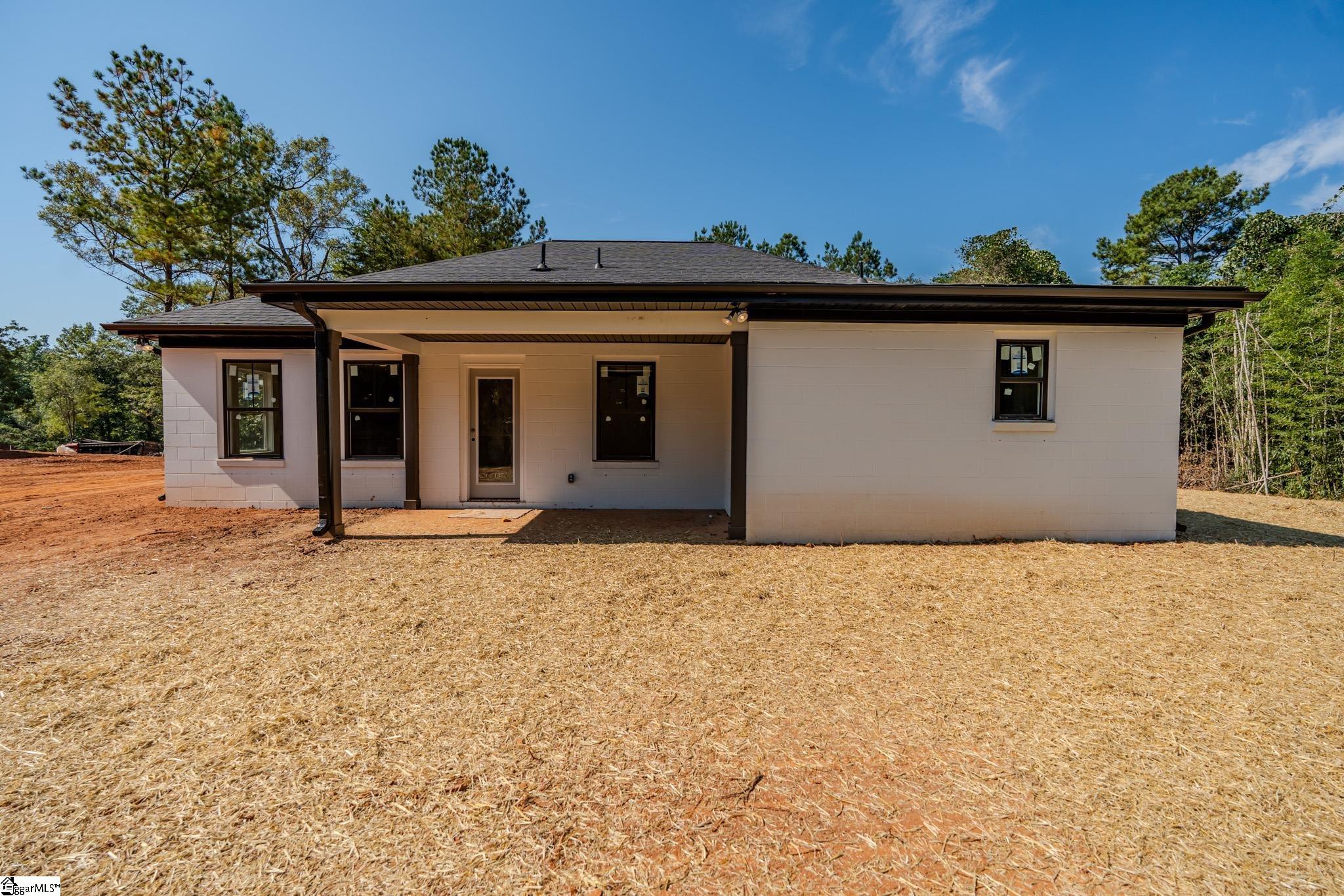 426 N Palmetto Street Liberty, SC 29657