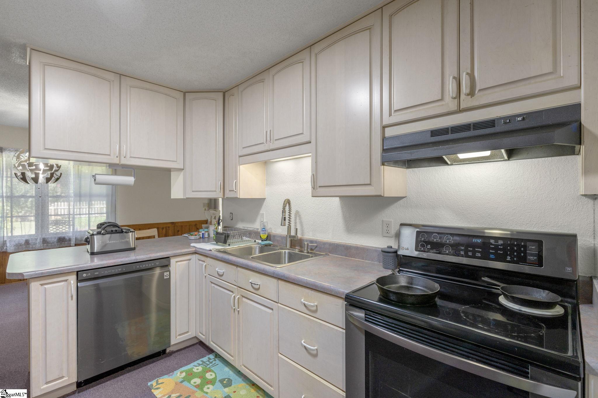 271 Issaqueena Drive Central, SC 29630