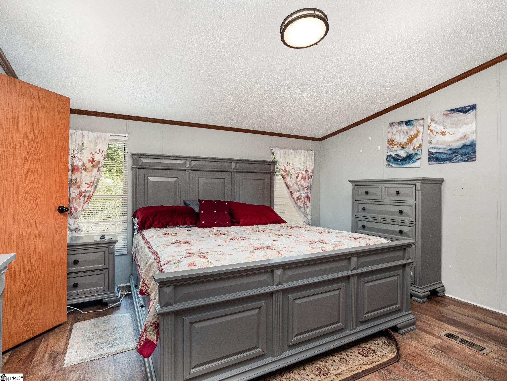 5 Riverbreeze Road Greenville, SC 29611