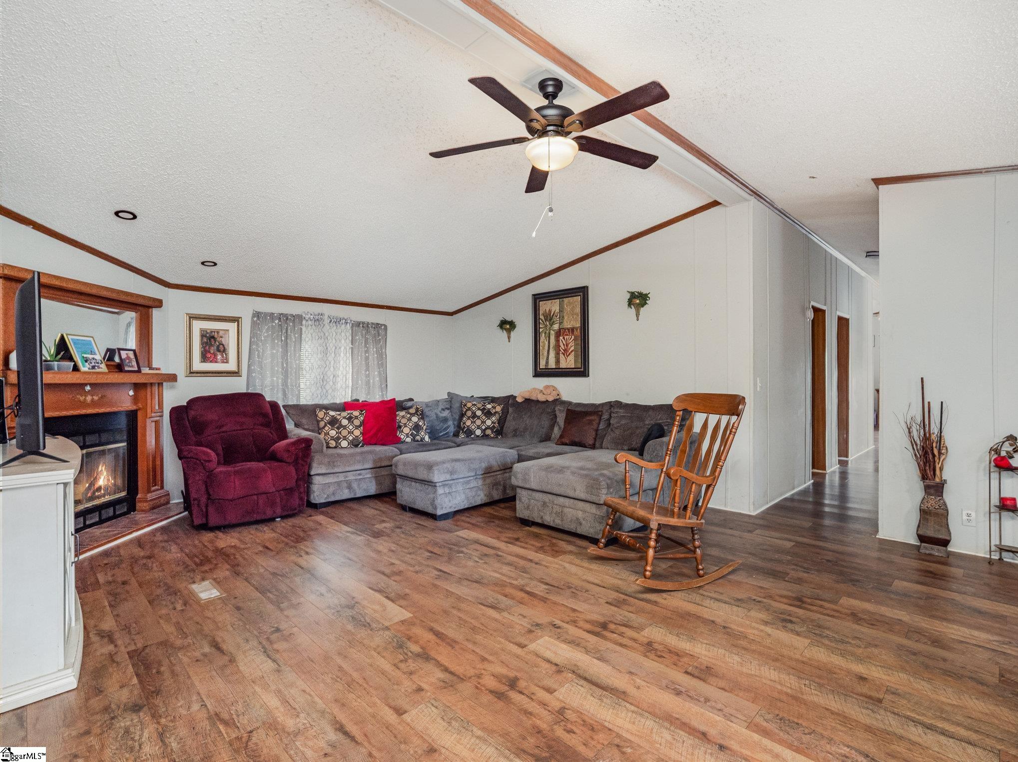 5 Riverbreeze Road Greenville, SC 29611