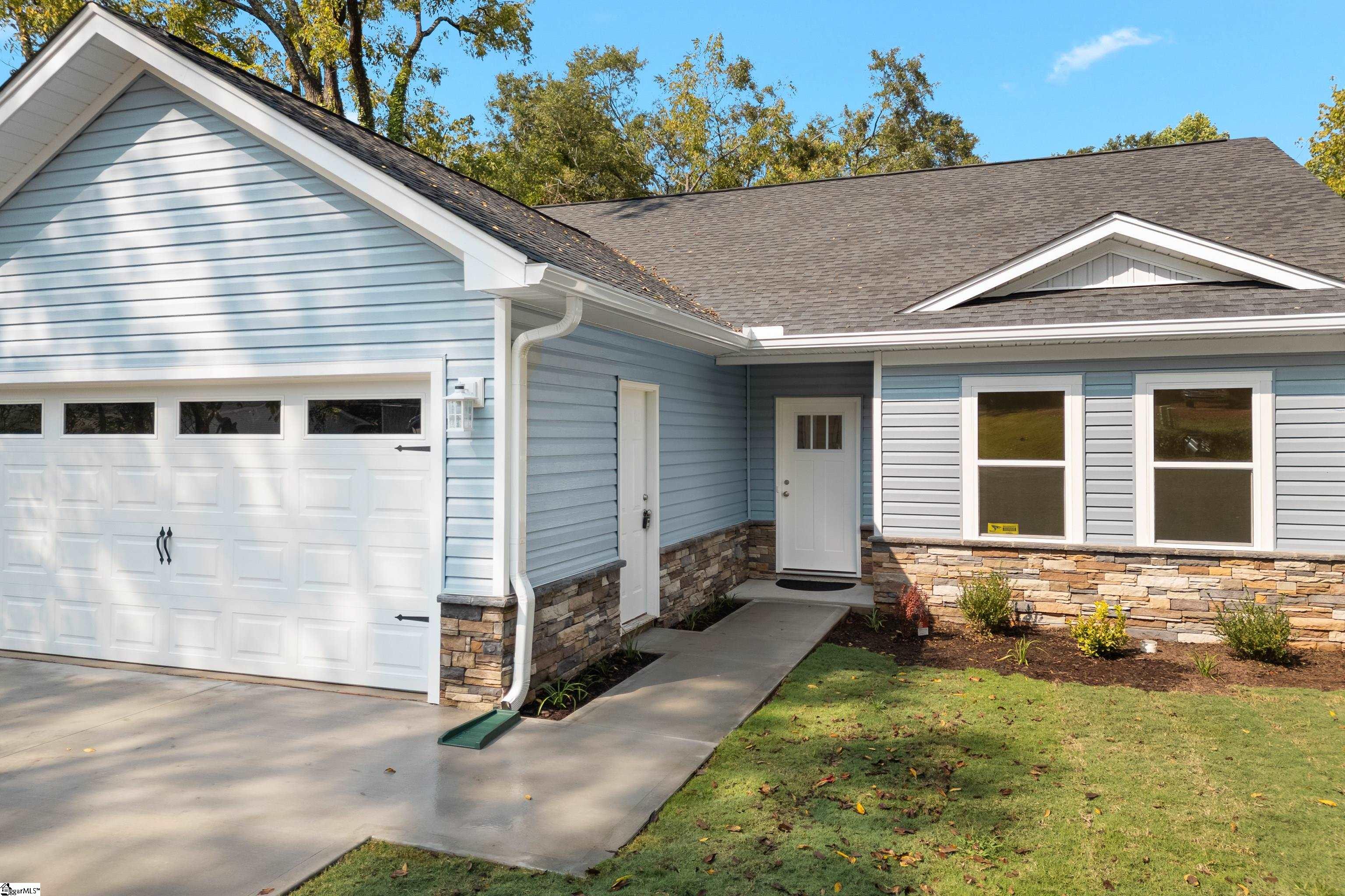122 Stephenson Street Extension Taylors, SC 29687