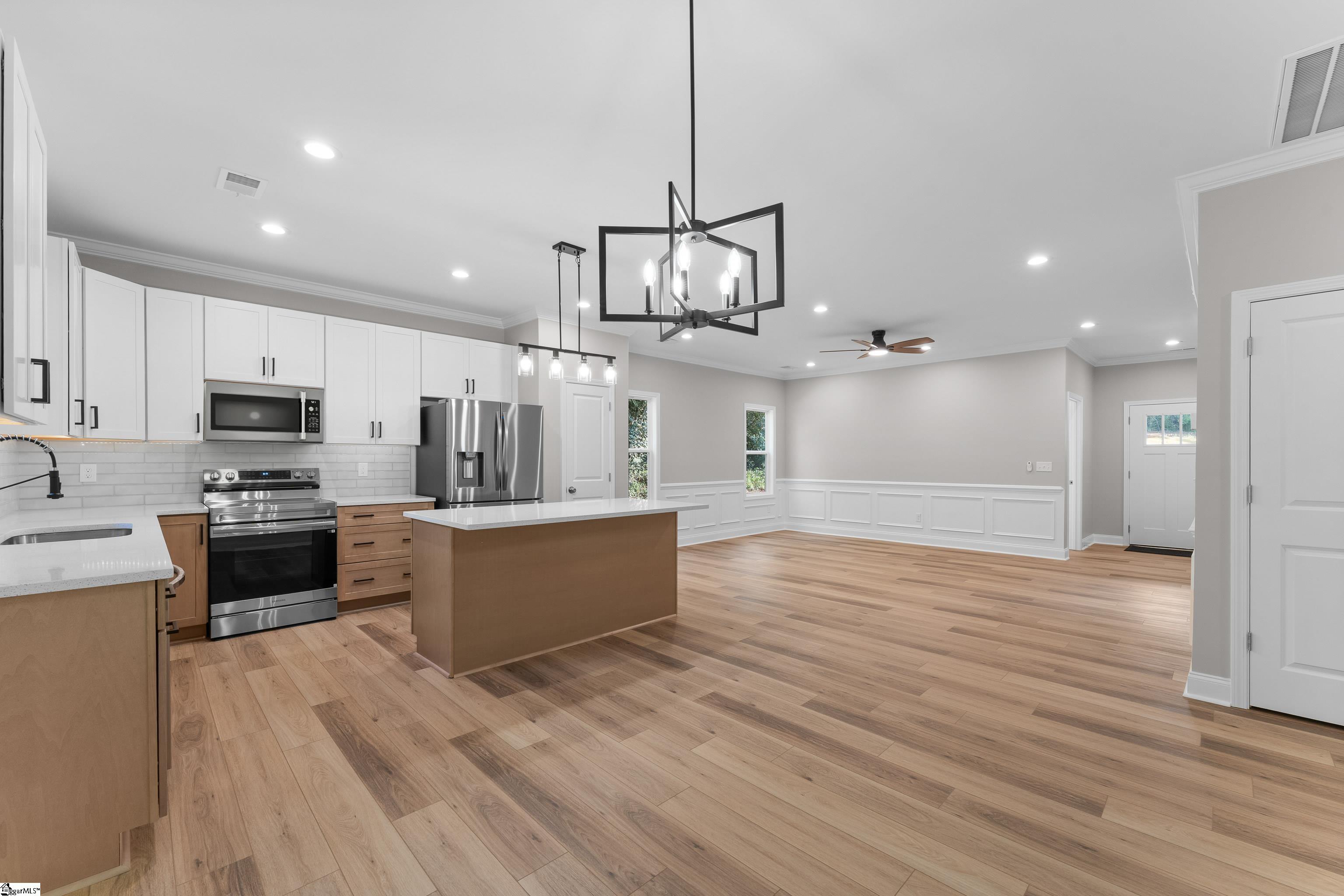 122 Stephenson Street Extension Taylors, SC 29687