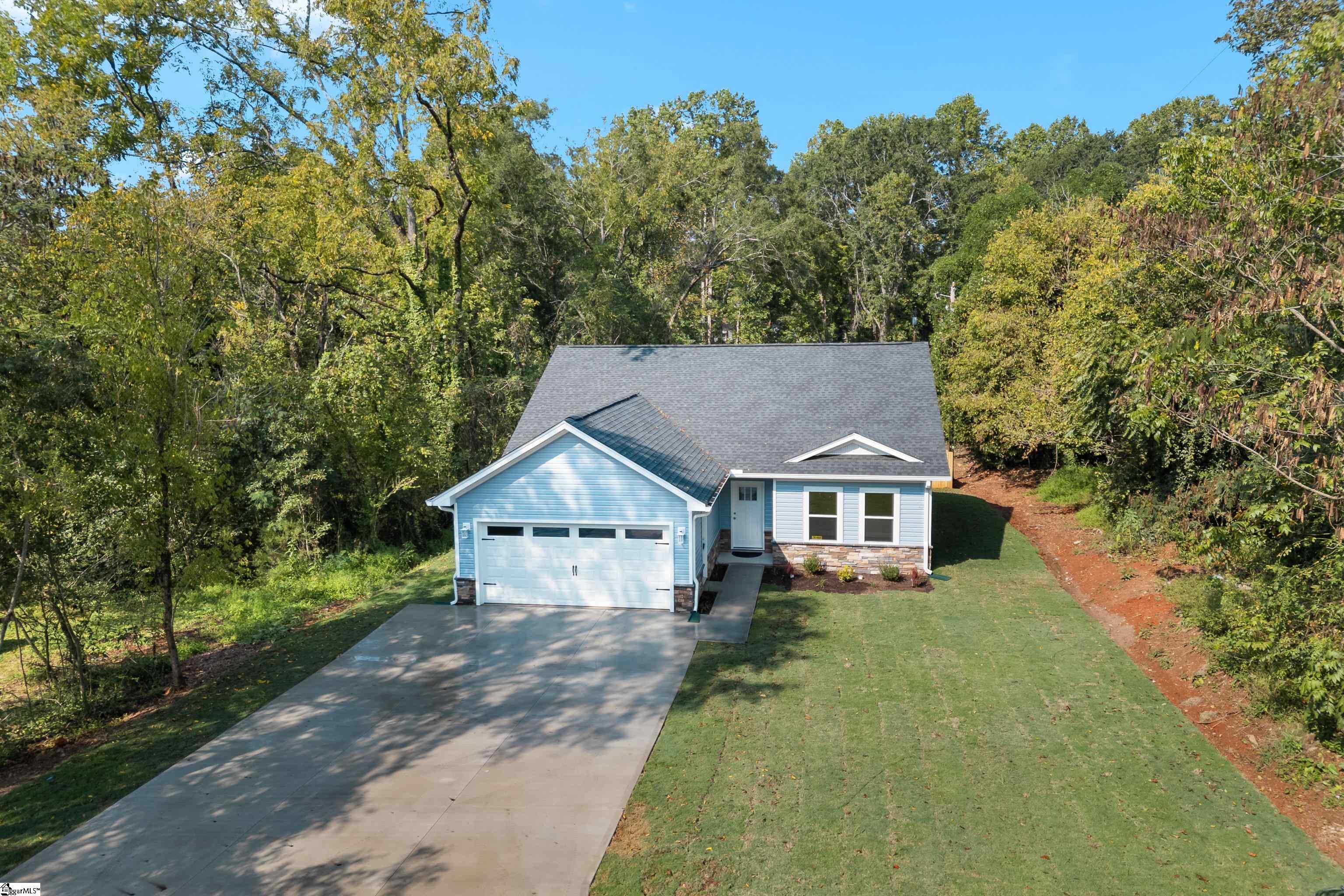 122 Stephenson Street Extension Taylors, SC 29687