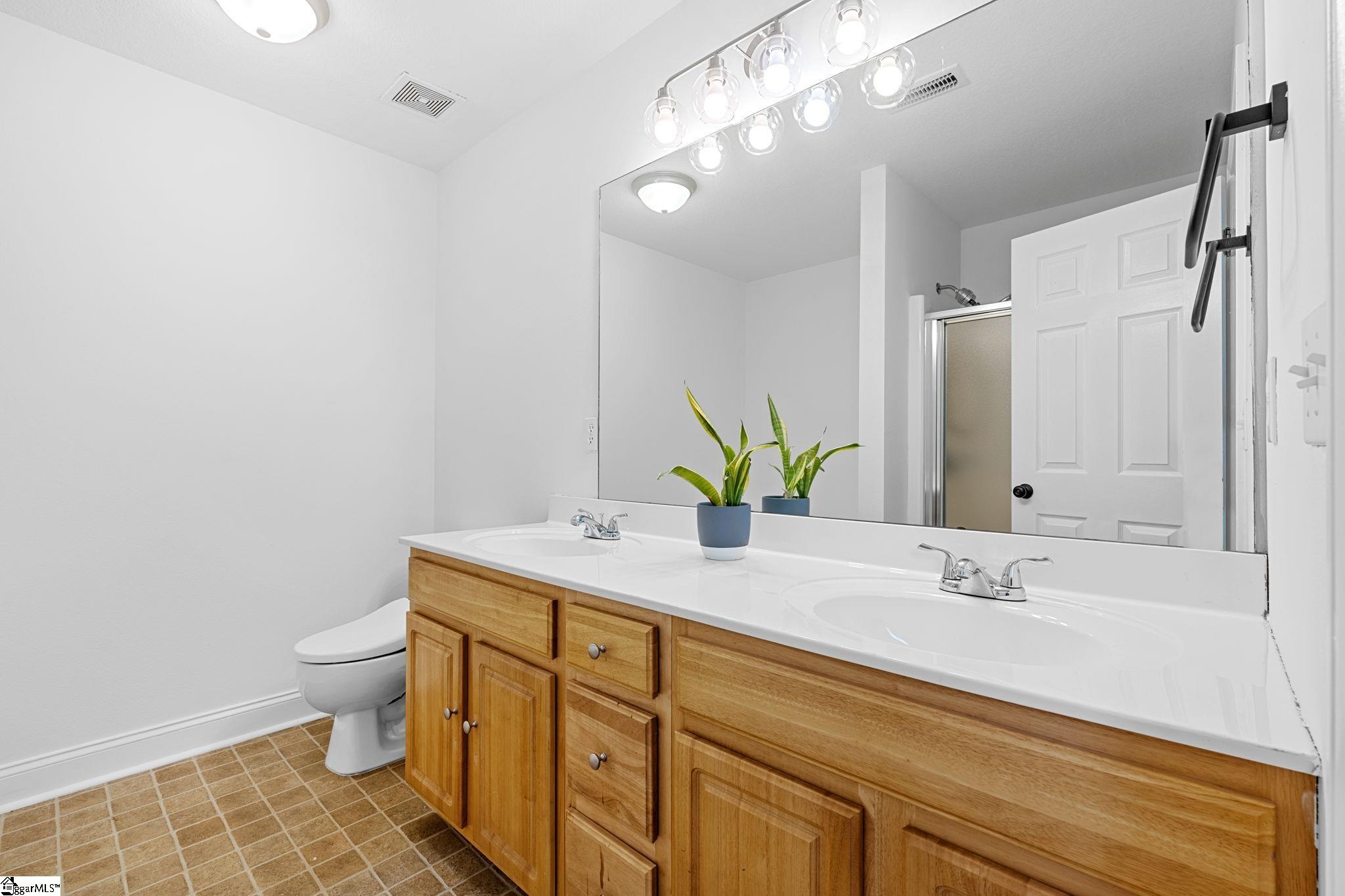 117 Sprouse Lane Fountain Inn, SC 29644