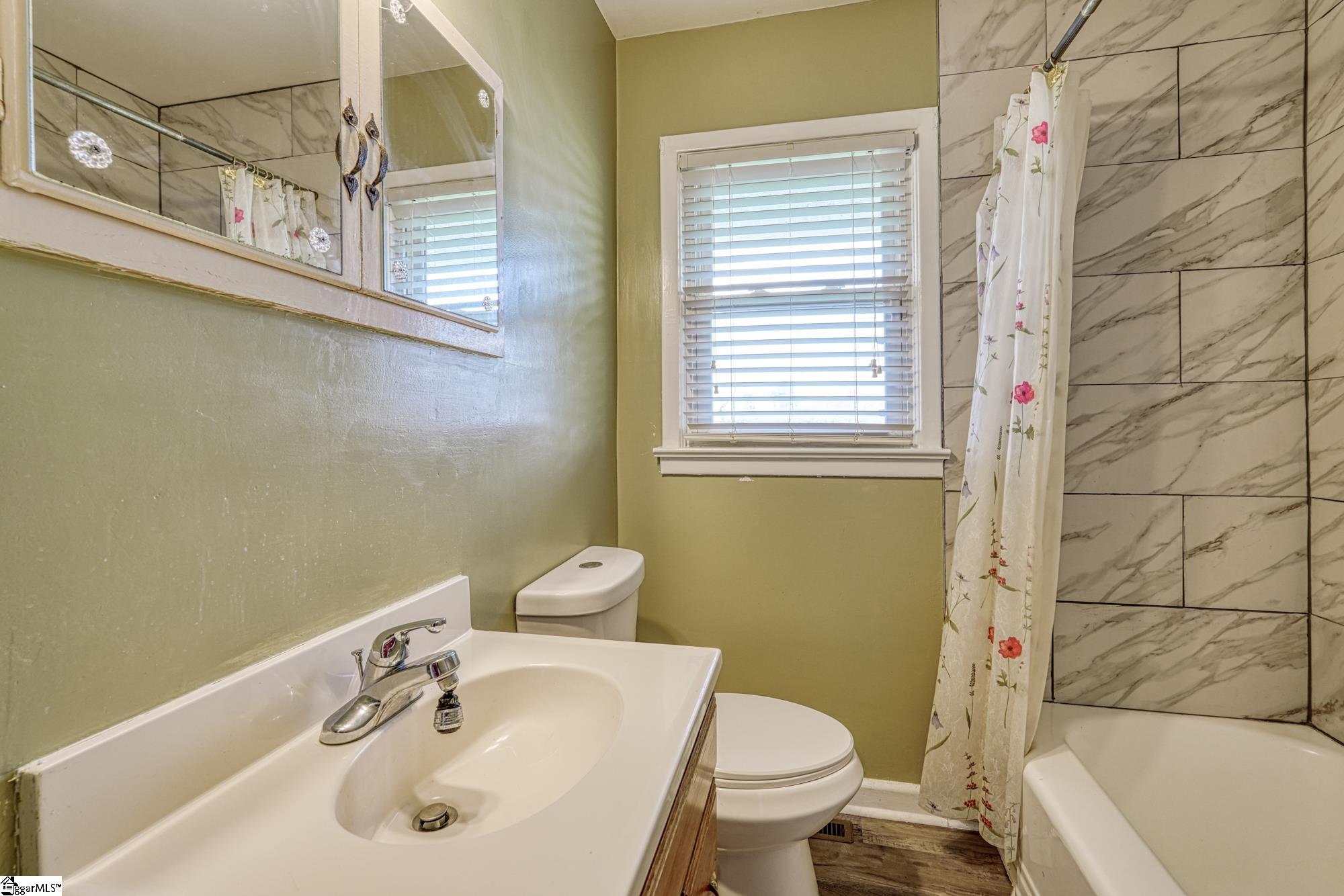 711 Springhill Avenue Spartanburg, SC 29303