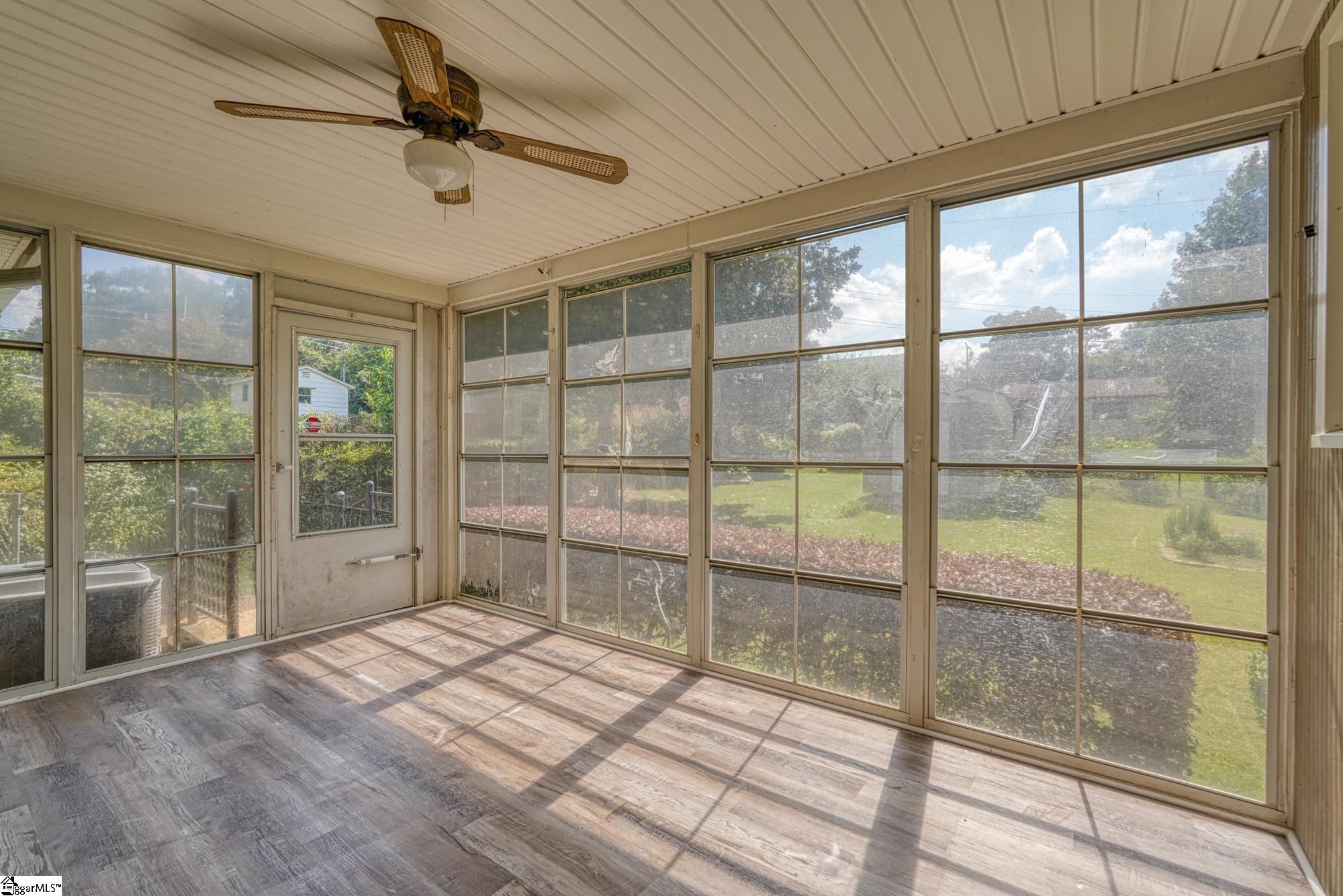 711 Springhill Avenue Spartanburg, SC 29303