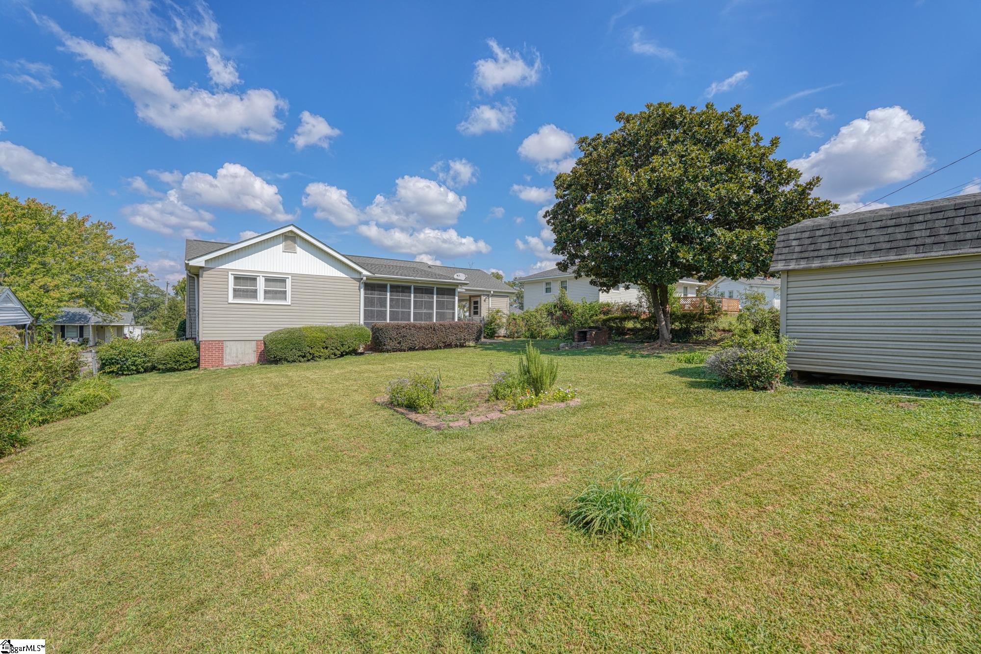 711 Springhill Avenue Spartanburg, SC 29303