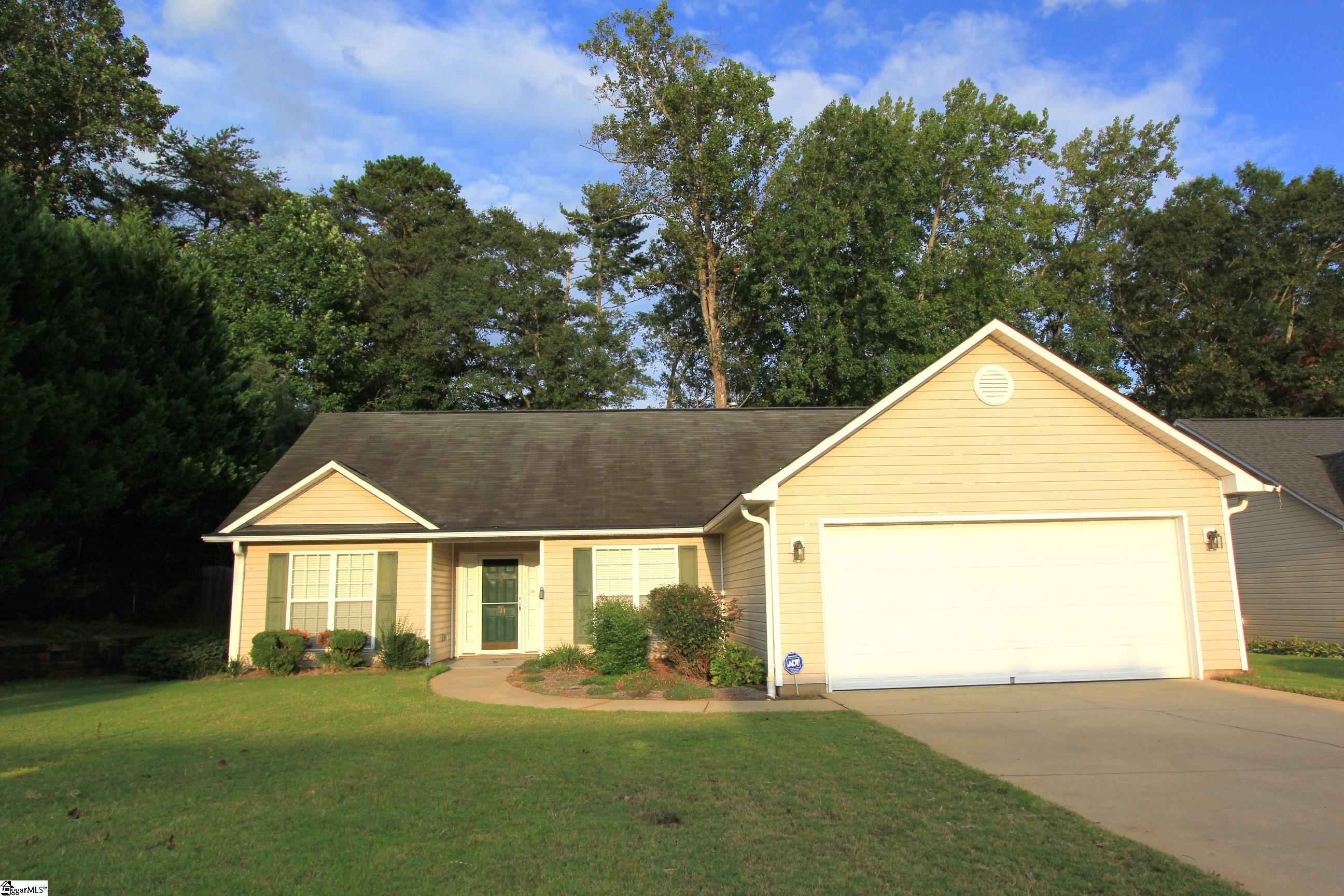 601 Cardinal Woods Way Easley, SC 29642