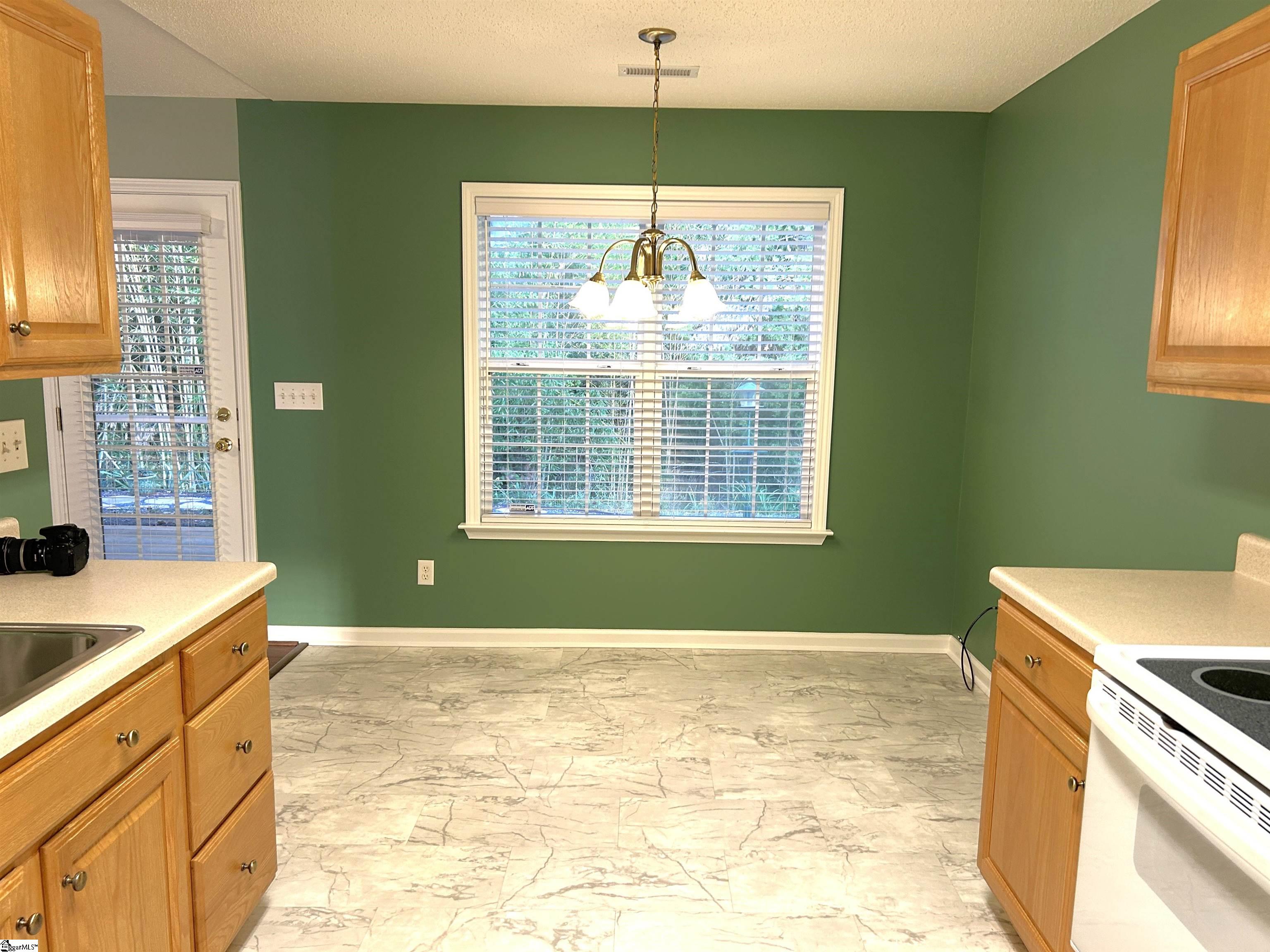 601 Cardinal Woods Way Easley, SC 29642